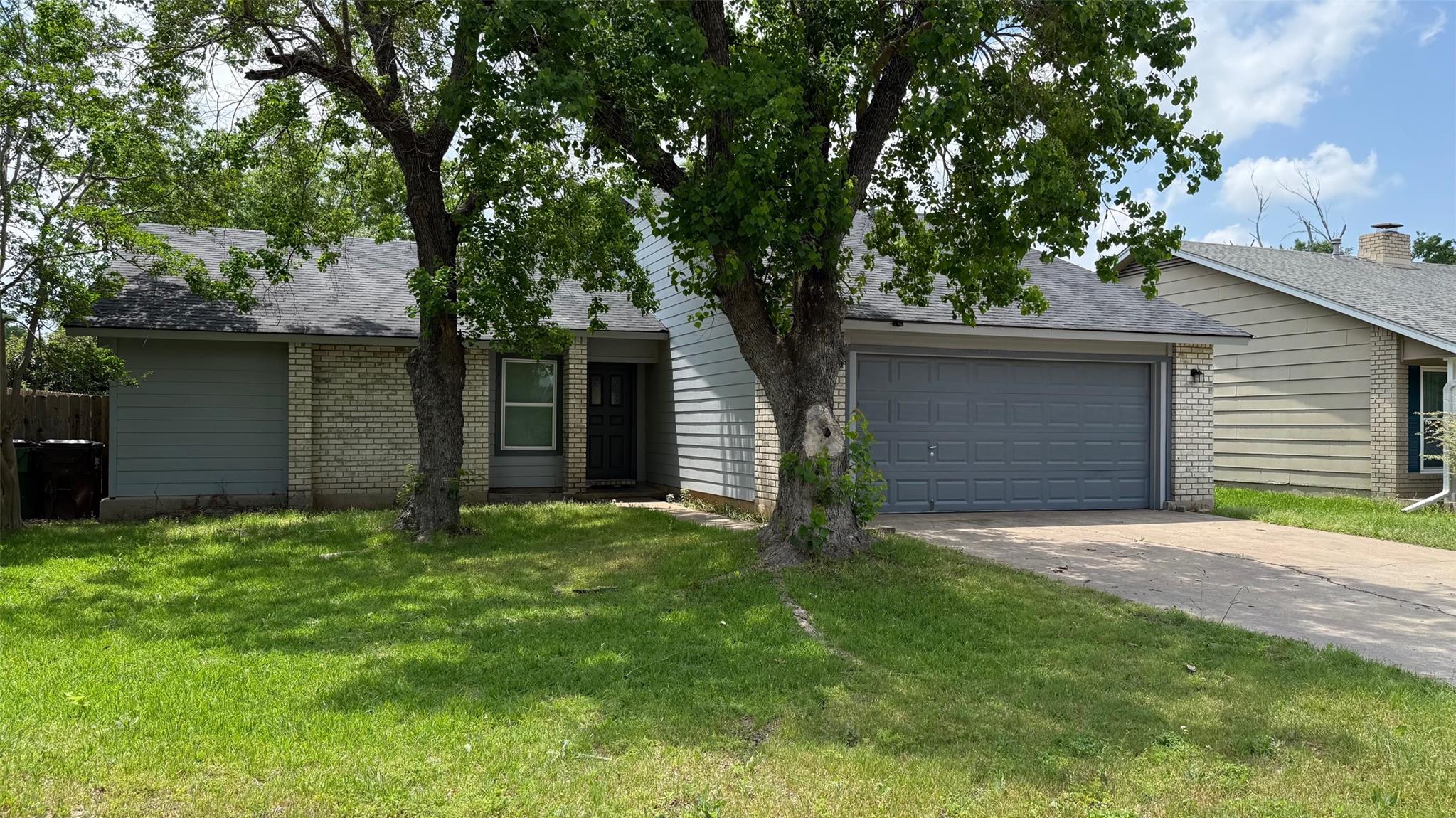 1307 Wroxton Way Property Photo