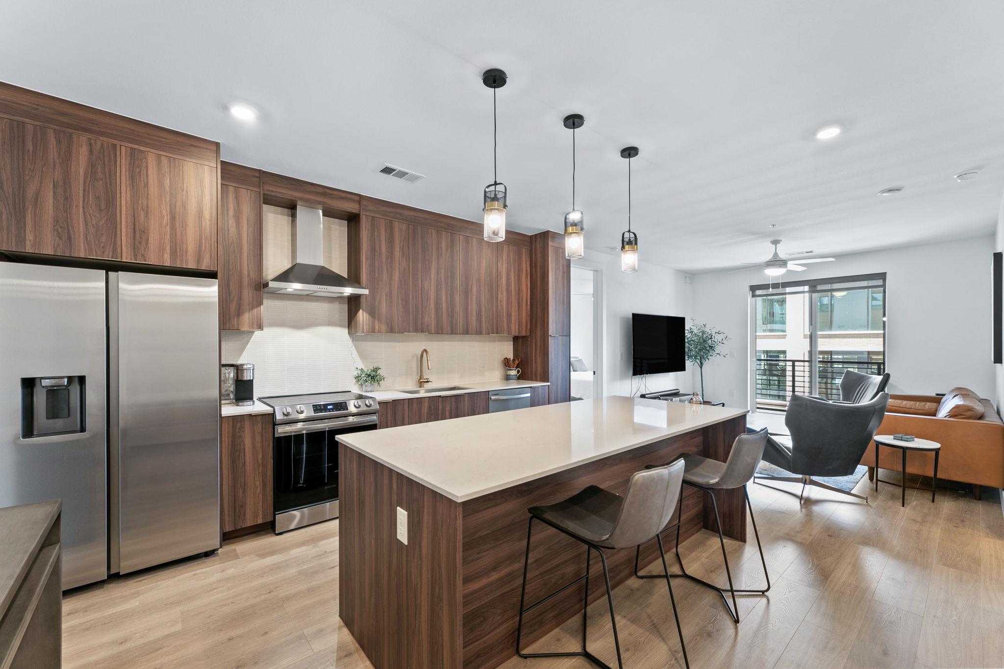 1701 Simond Ave #407 Property Photo 1