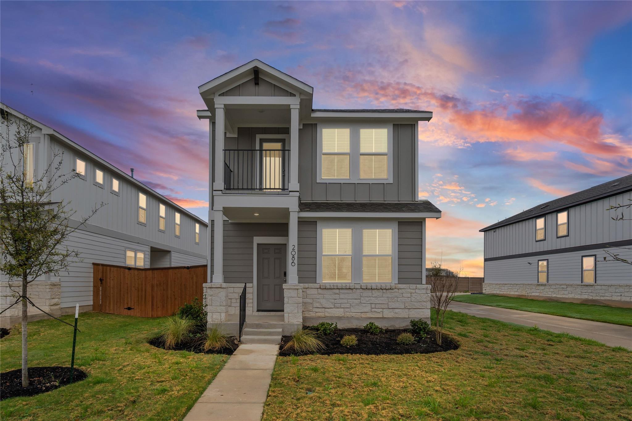 2086 Alice Jay Way Property Photo 1