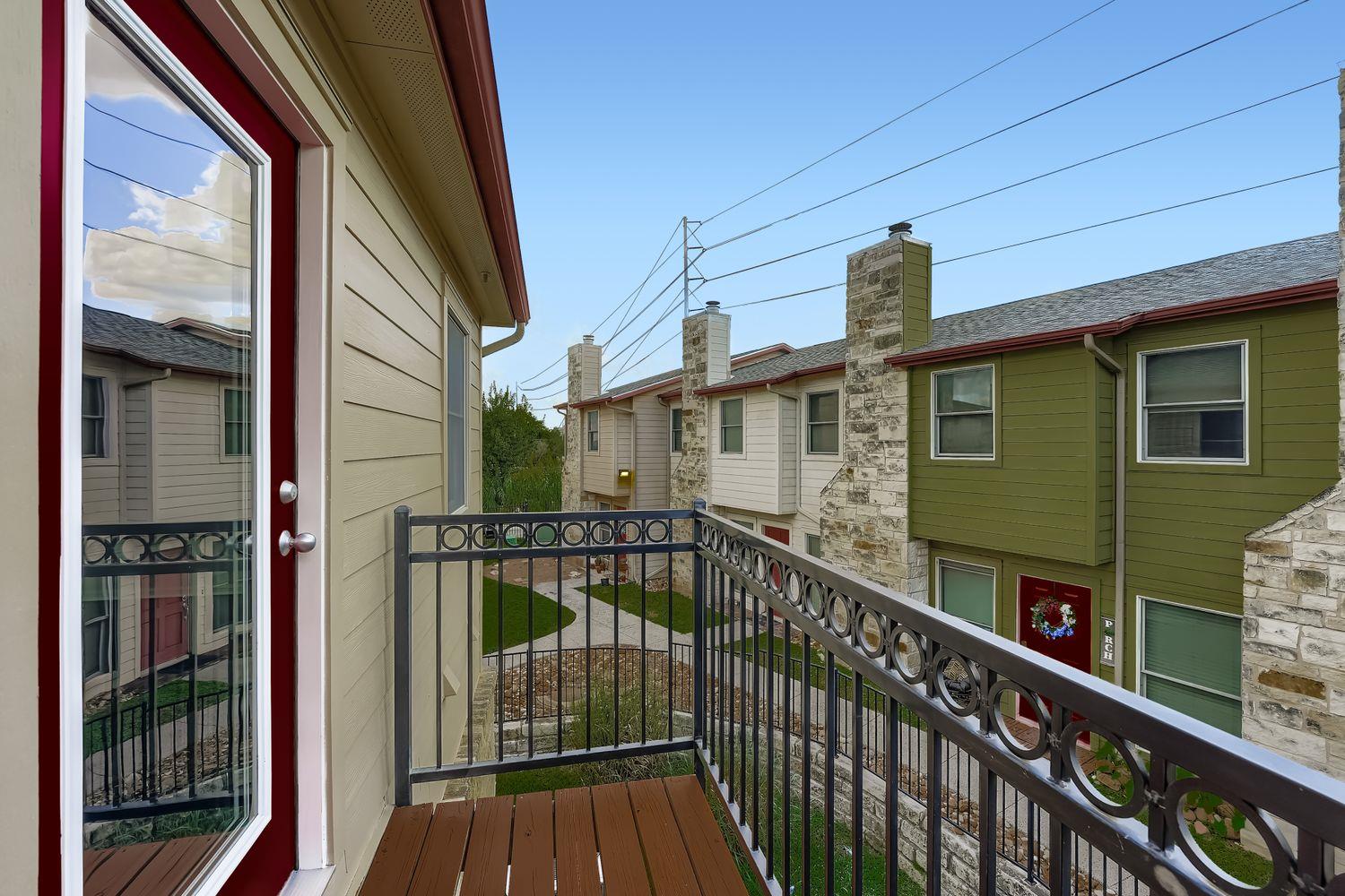 6900 E Riverside Dr #6 Property Photo 26