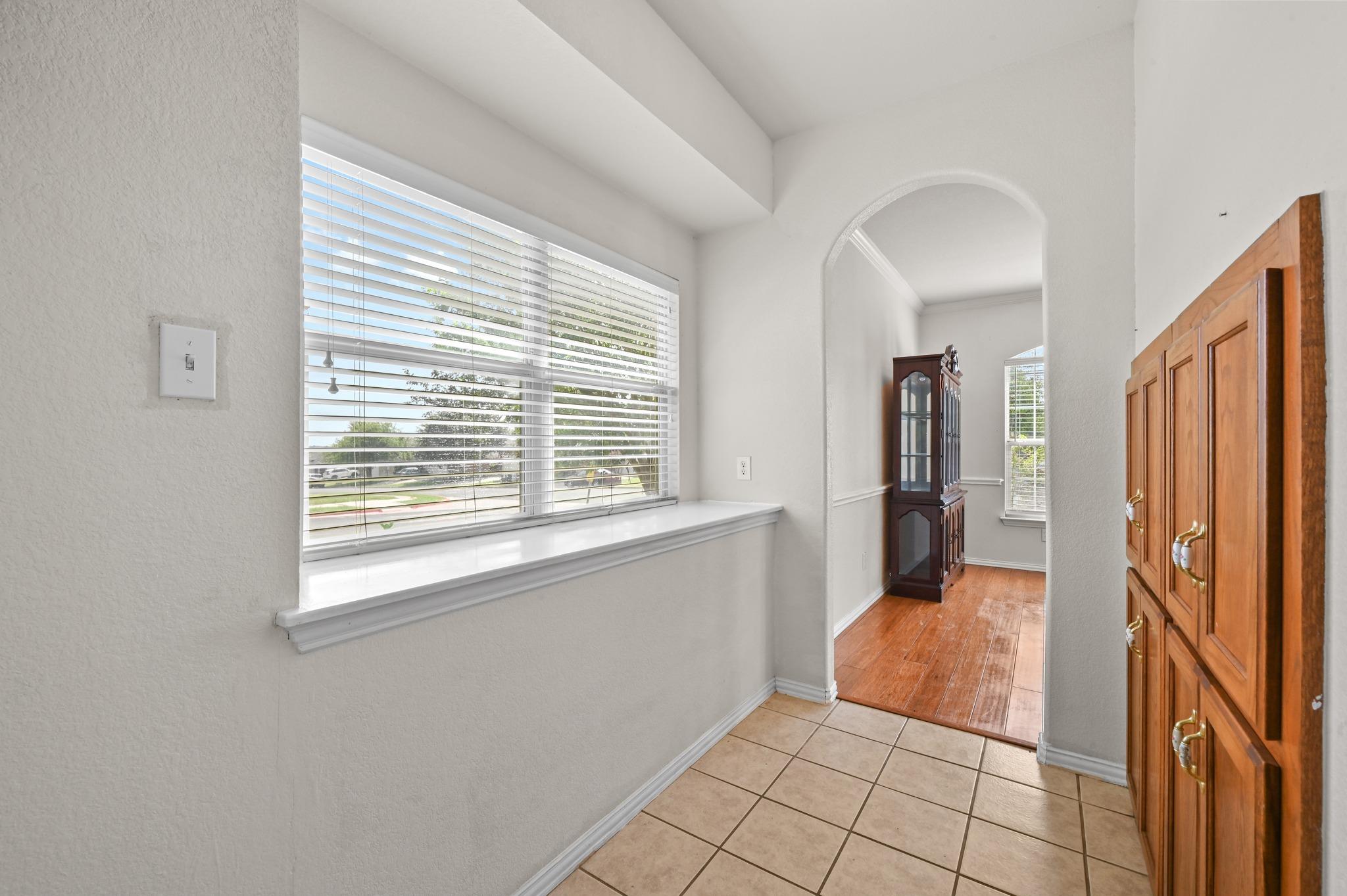 1689 Amberwood Loop Property Photo 18