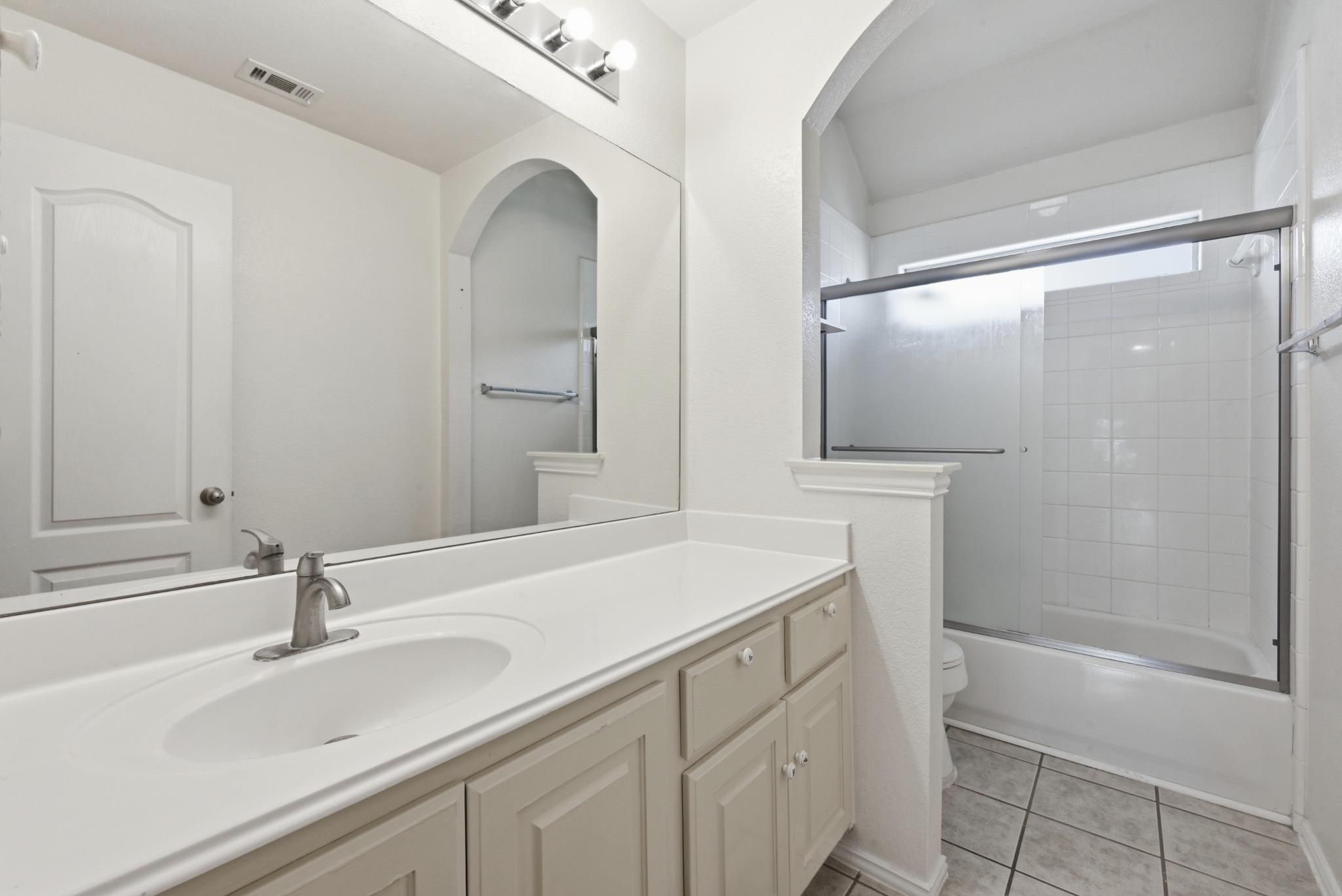 1689 Amberwood Loop Property Photo 29