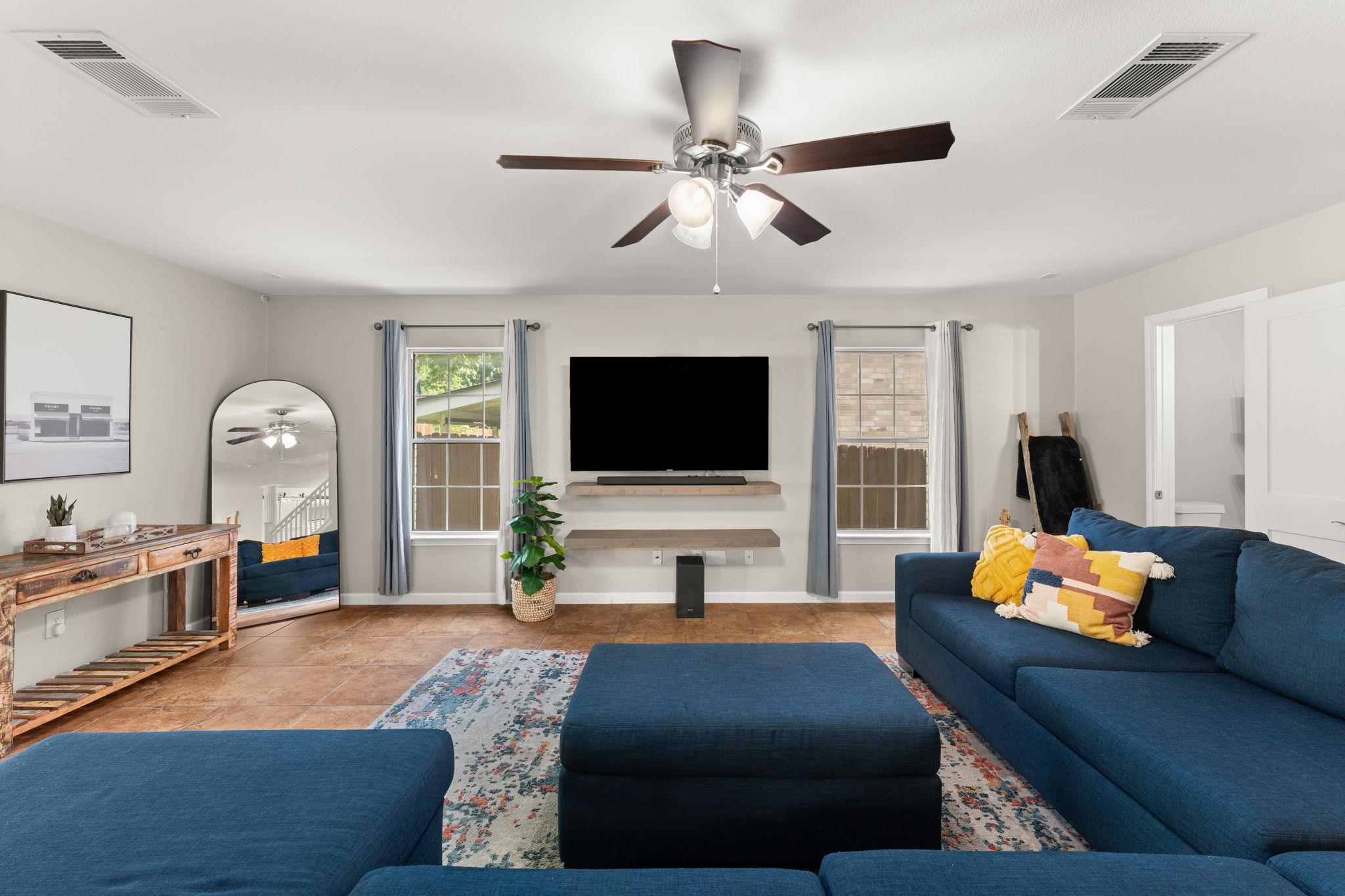 2552 Lavendale Ct Property Photo 1