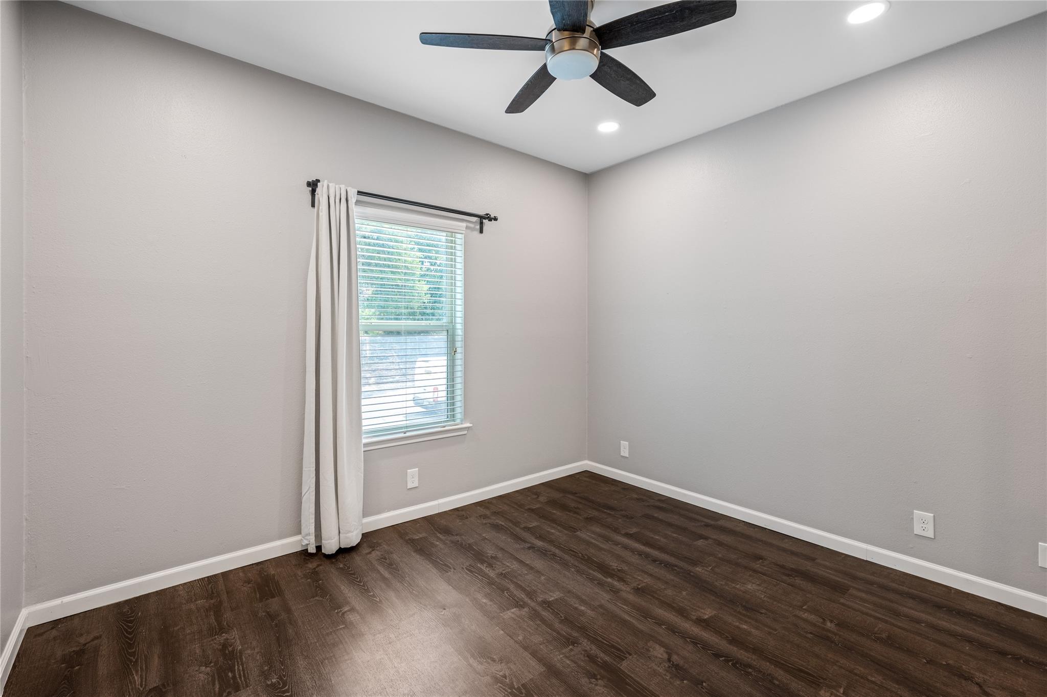 2414 Longview St #202 Property Photo 18