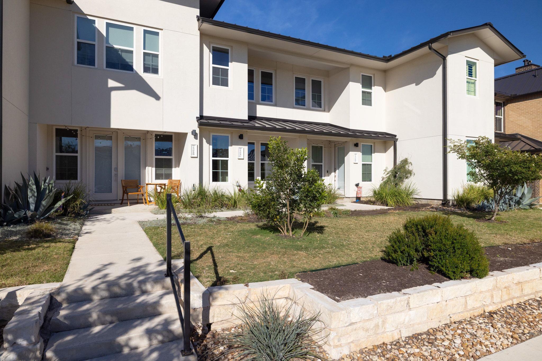 2508 Simond Ave #C Property Photo 1