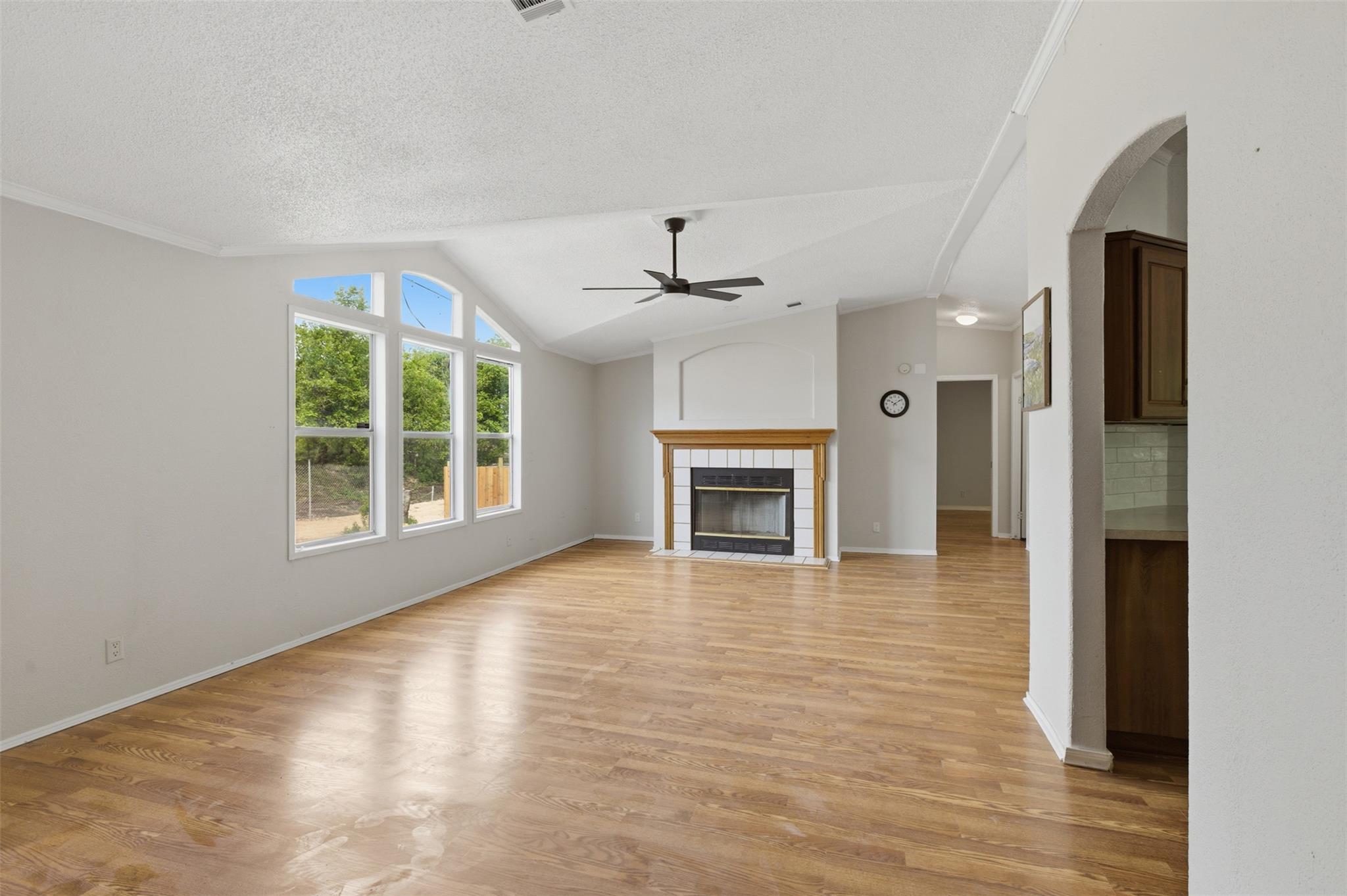 376 Rae Ln Property Photo 10