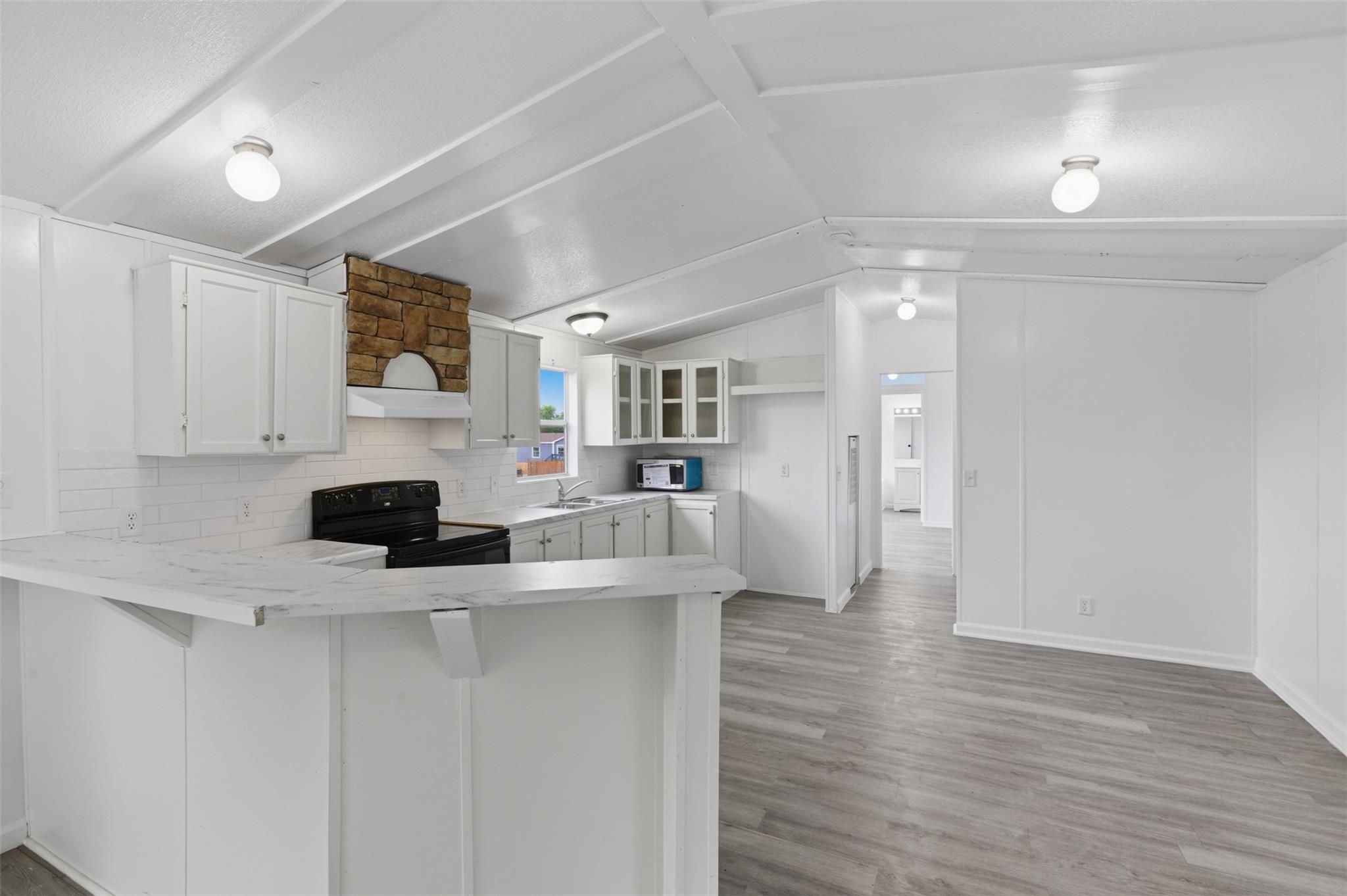 376 Rae Ln Property Photo 18