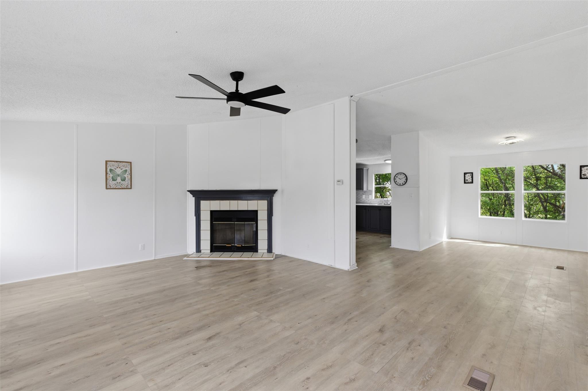 376 Rae Ln Property Photo 24