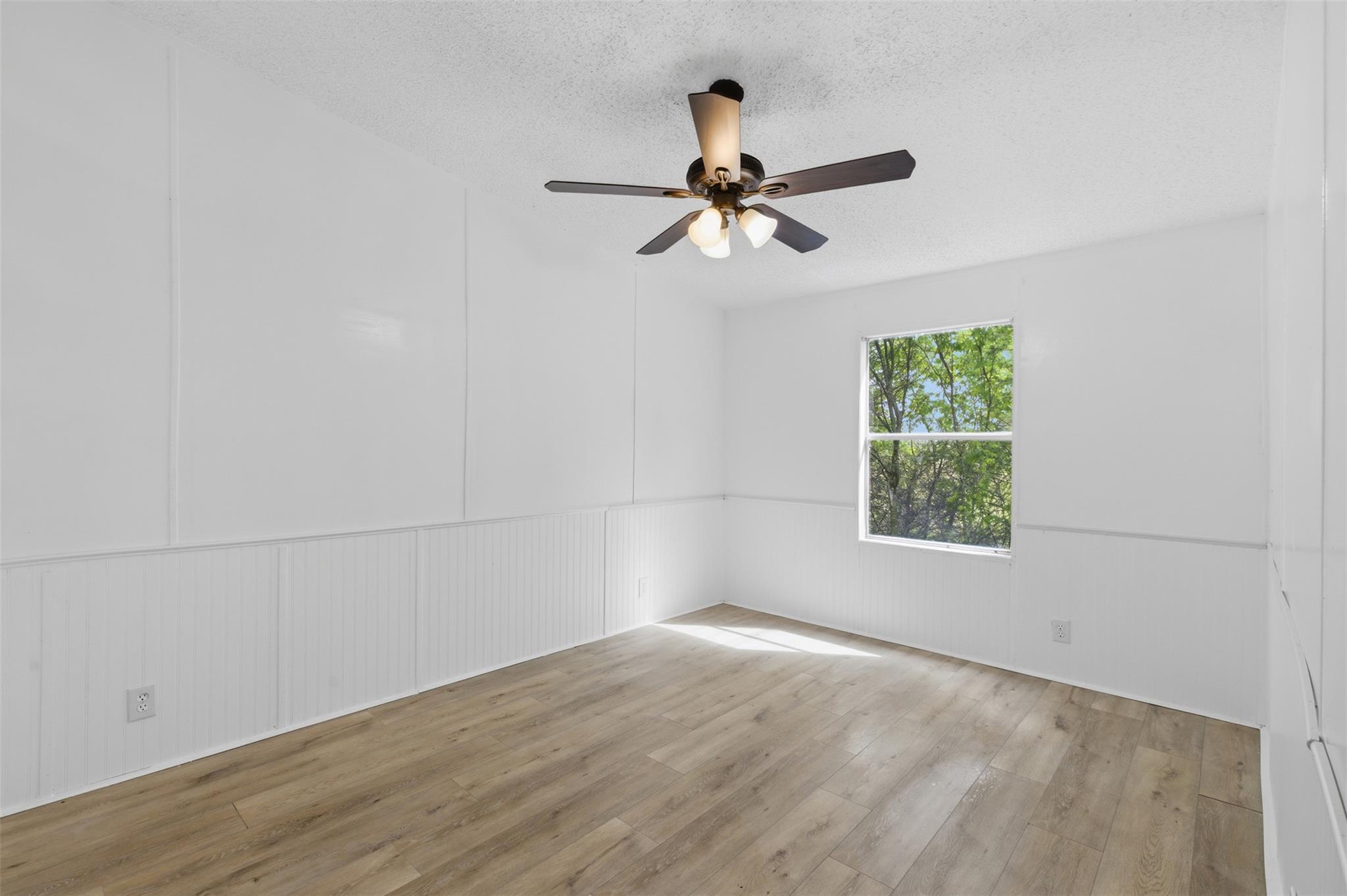 376 Rae Ln Property Photo 27