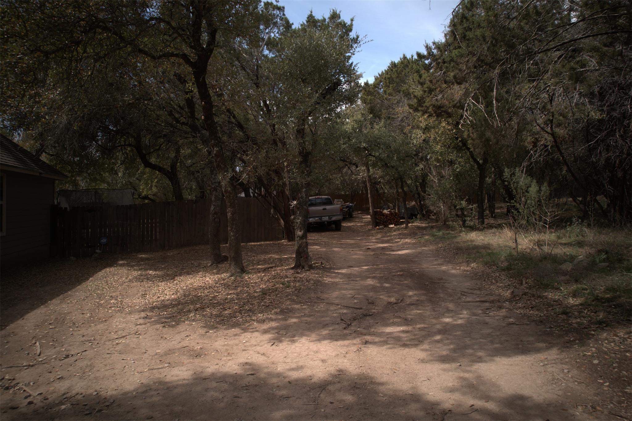 1042 Daviot Dr Property Photo