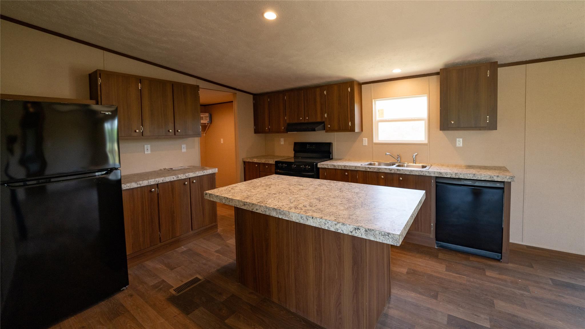 1121 Callihan Rd Property Photo 27