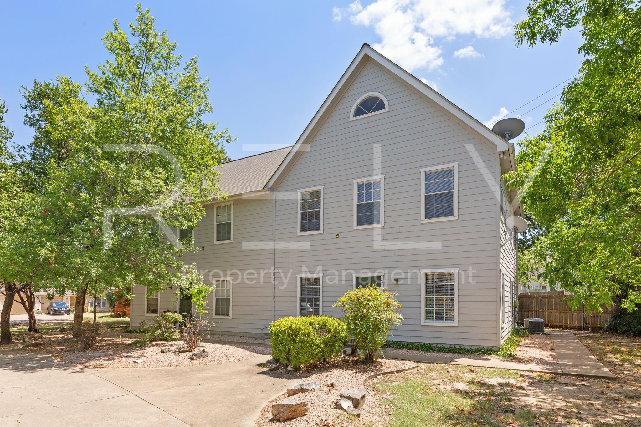2908 Whisper Oaks Ln None #b Property Photo 2