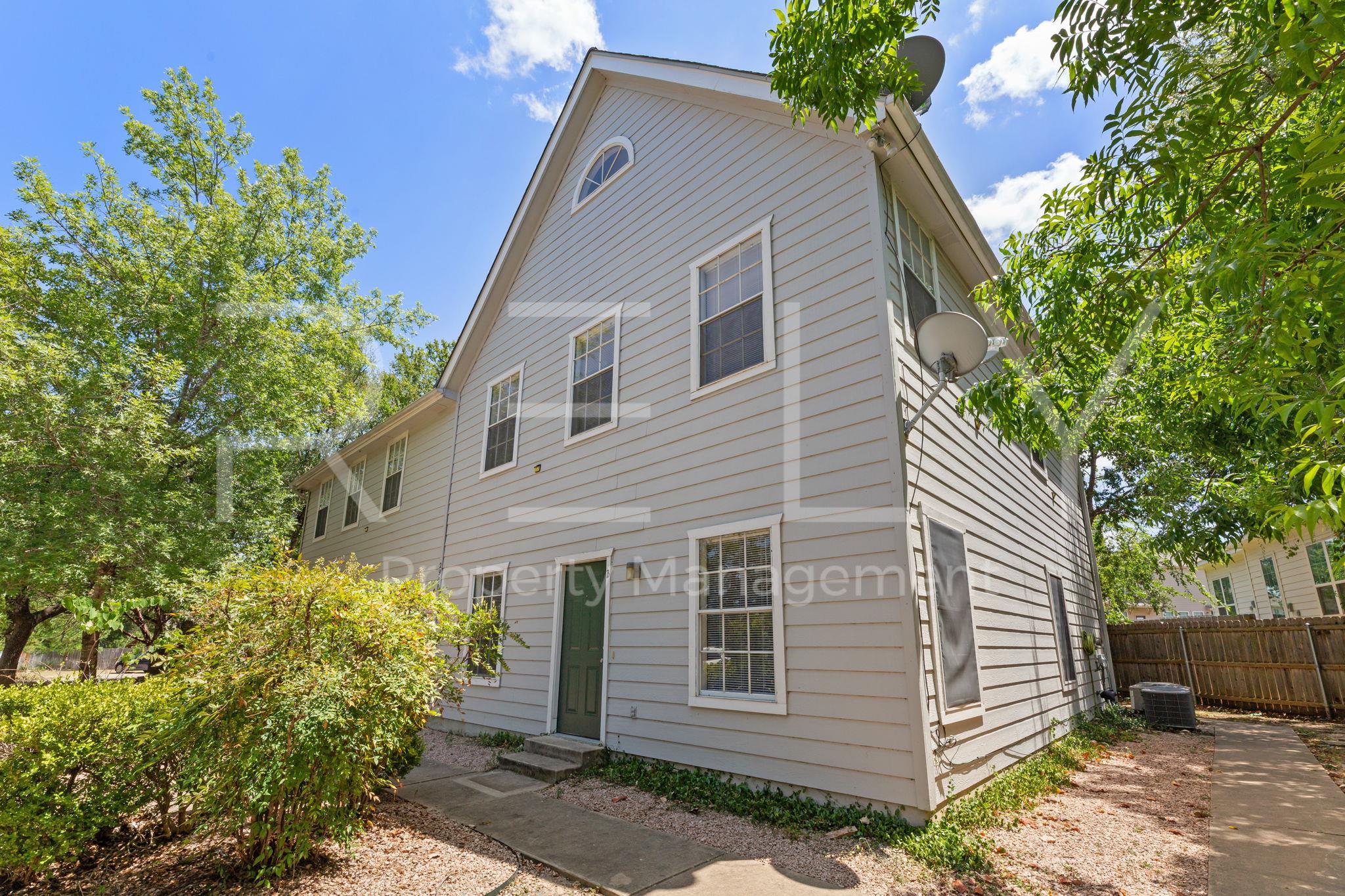 2908 Whisper Oaks Ln None #b Property Photo 3