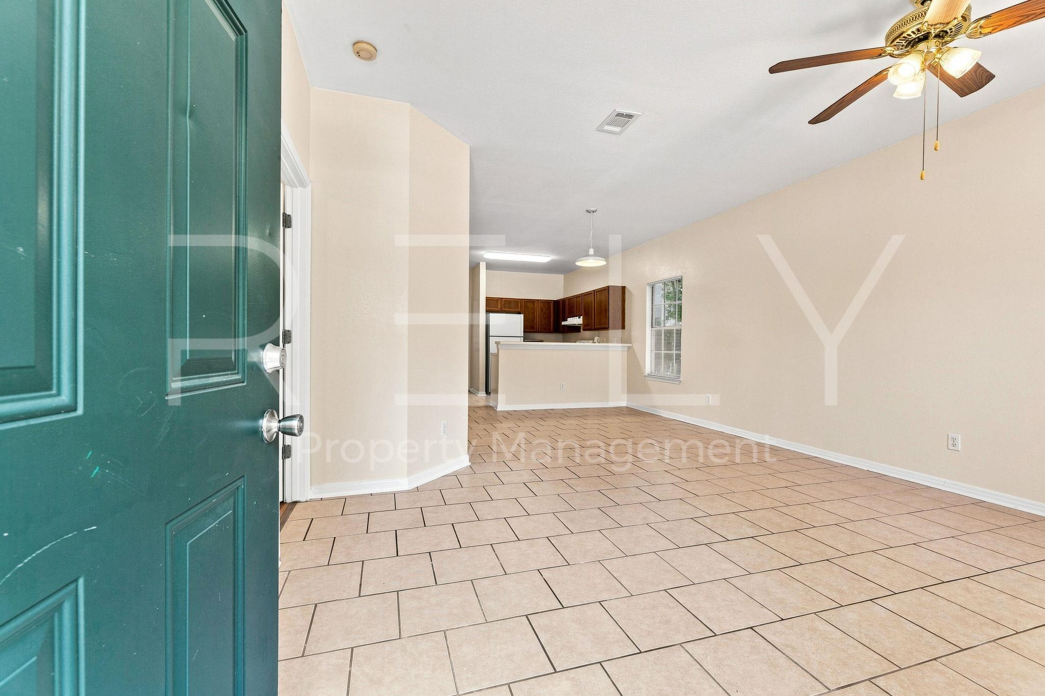 2908 Whisper Oaks Ln None #b Property Photo 6