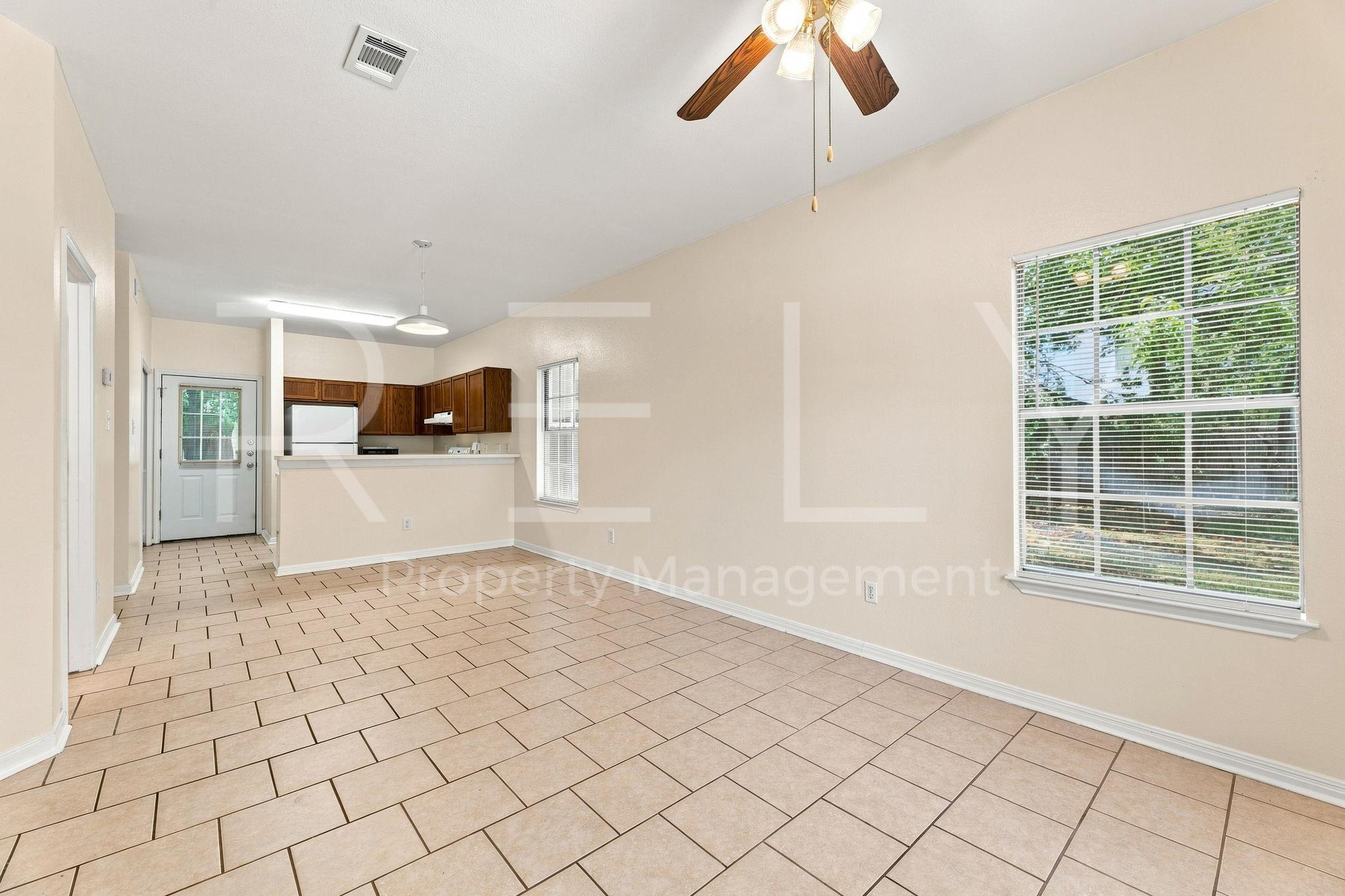 2908 Whisper Oaks Ln None #b Property Photo 10