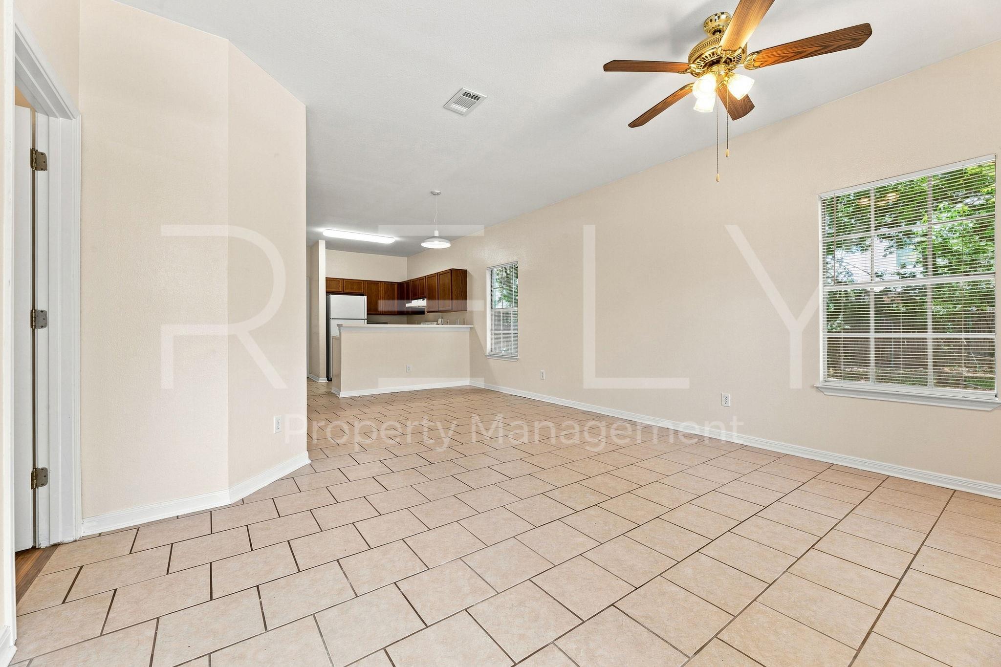 2908 Whisper Oaks Ln None #b Property Photo 11