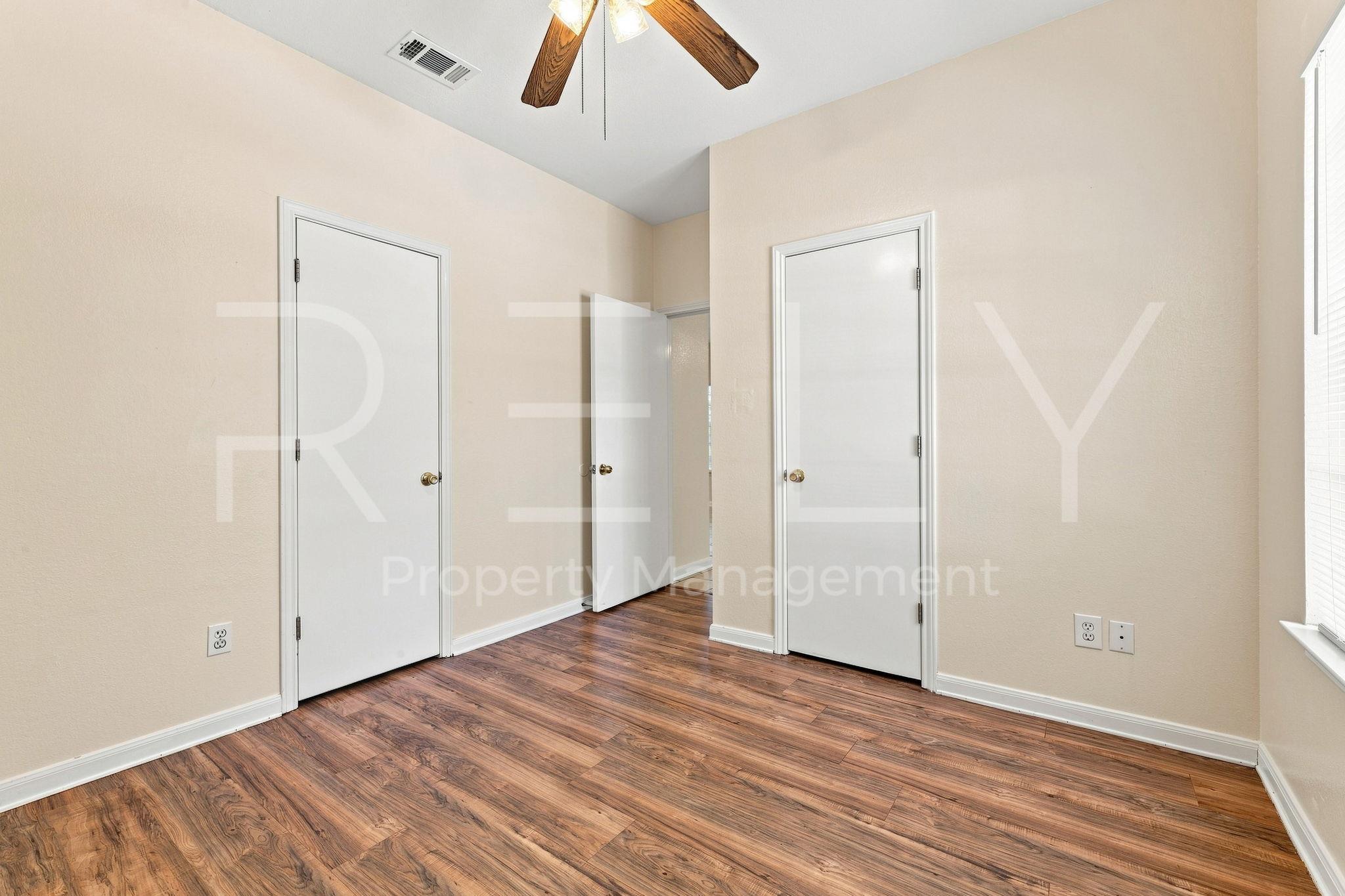 2908 Whisper Oaks Ln None #b Property Photo 26
