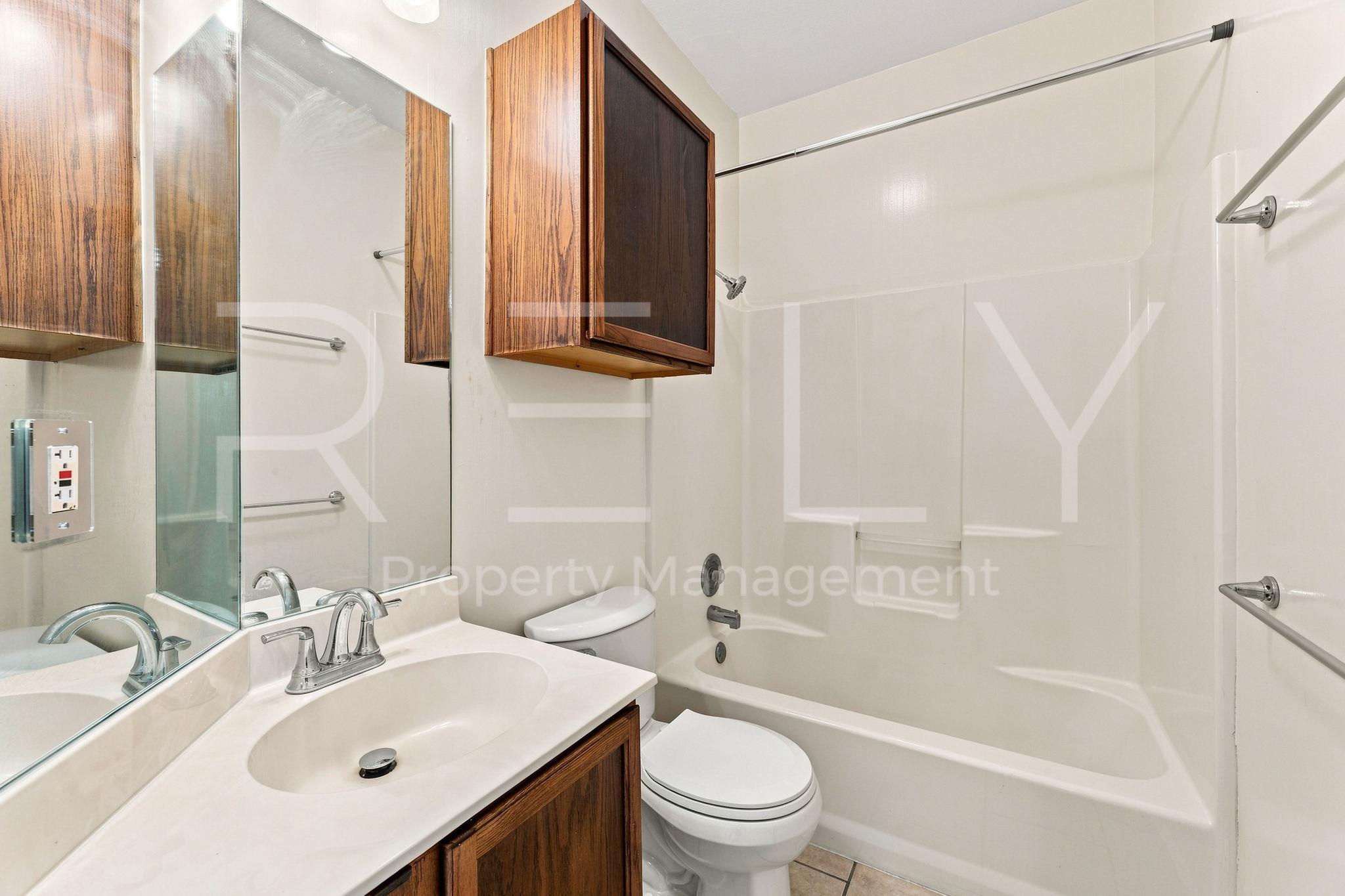 2908 Whisper Oaks Ln None #b Property Photo 28