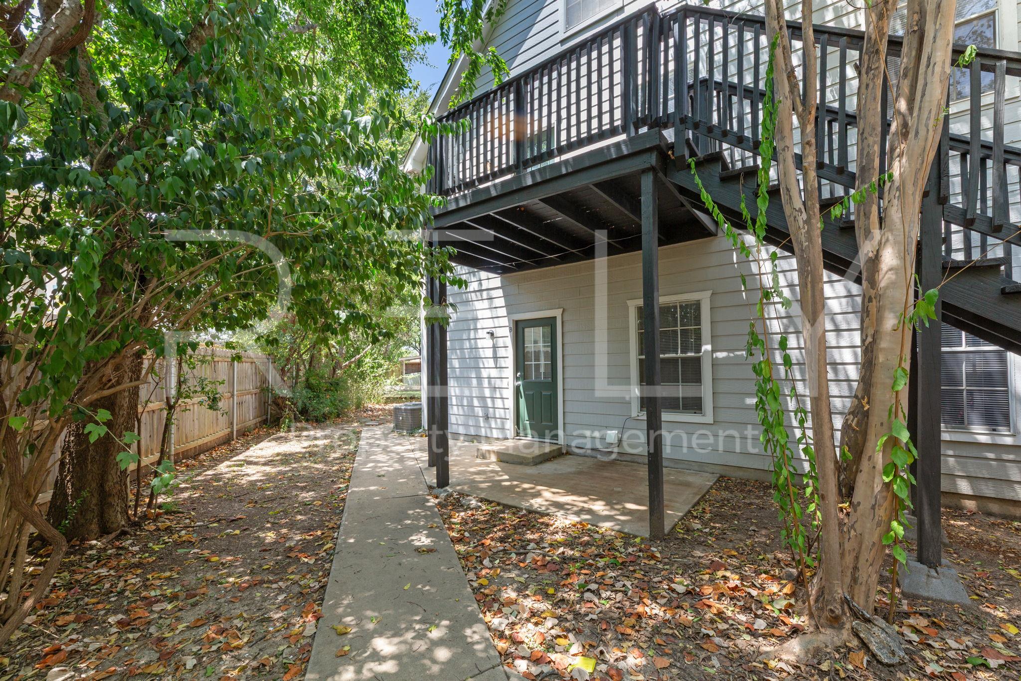 2908 Whisper Oaks Ln None #b Property Photo 32