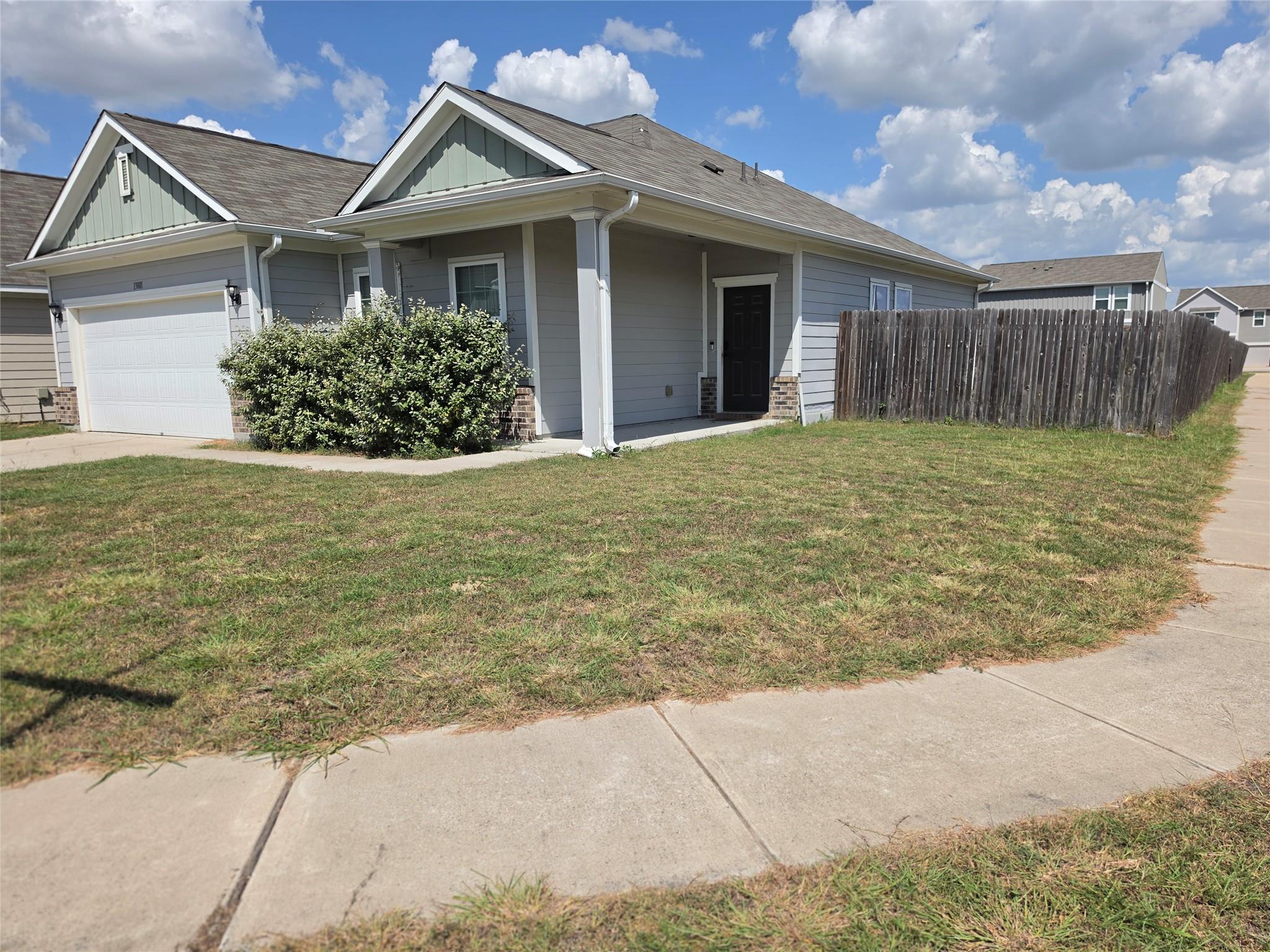 13801 Mark Christopher Way Property Photo 2