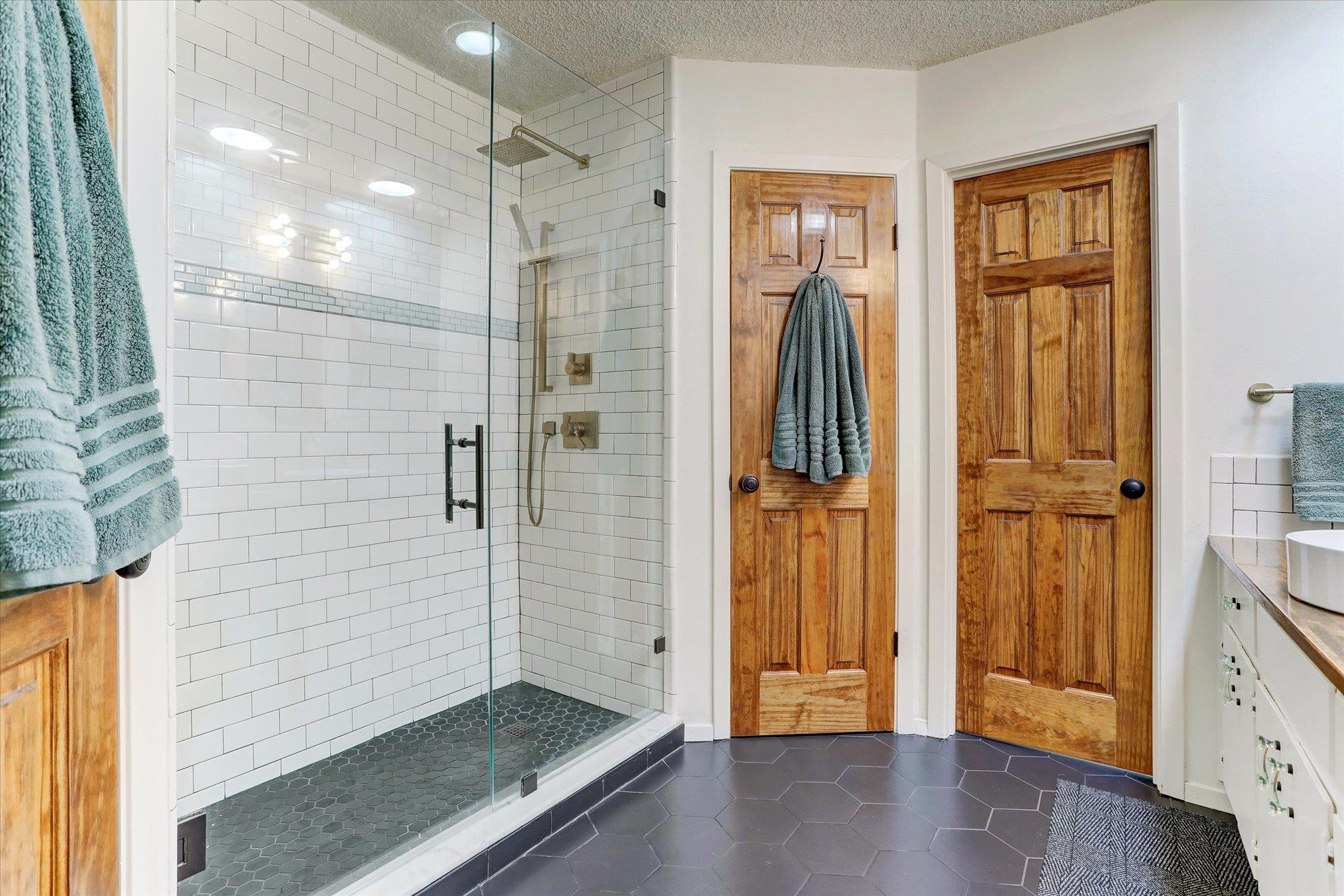 11513 Heathrow Dr Property Photo 23