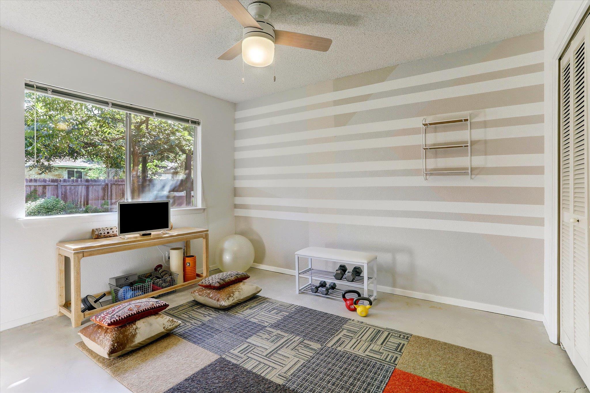 11513 Heathrow Dr Property Photo 24