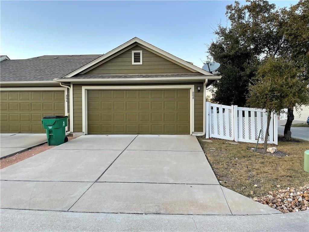 808 Lost Pines Ln Property Photo 35