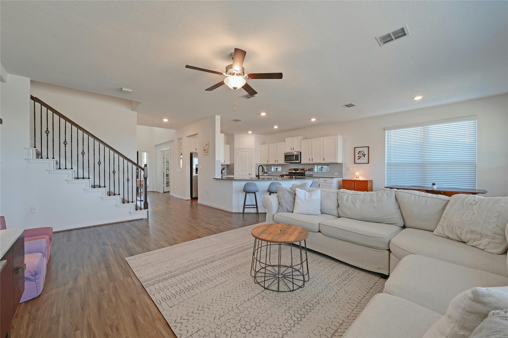 504 Allende Bnd 95 Property Photo 12