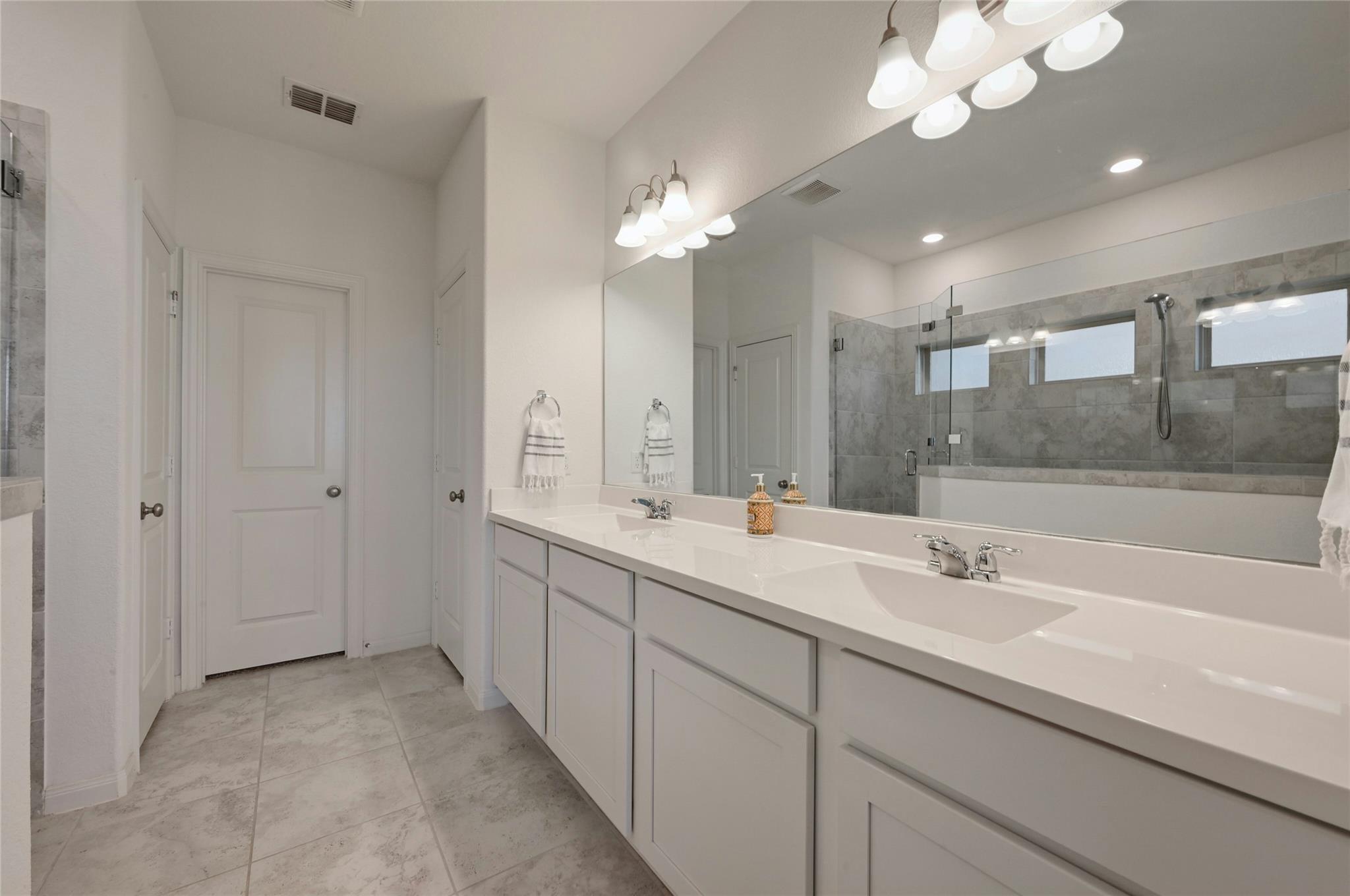 504 Allende Bnd 95 Property Photo 14