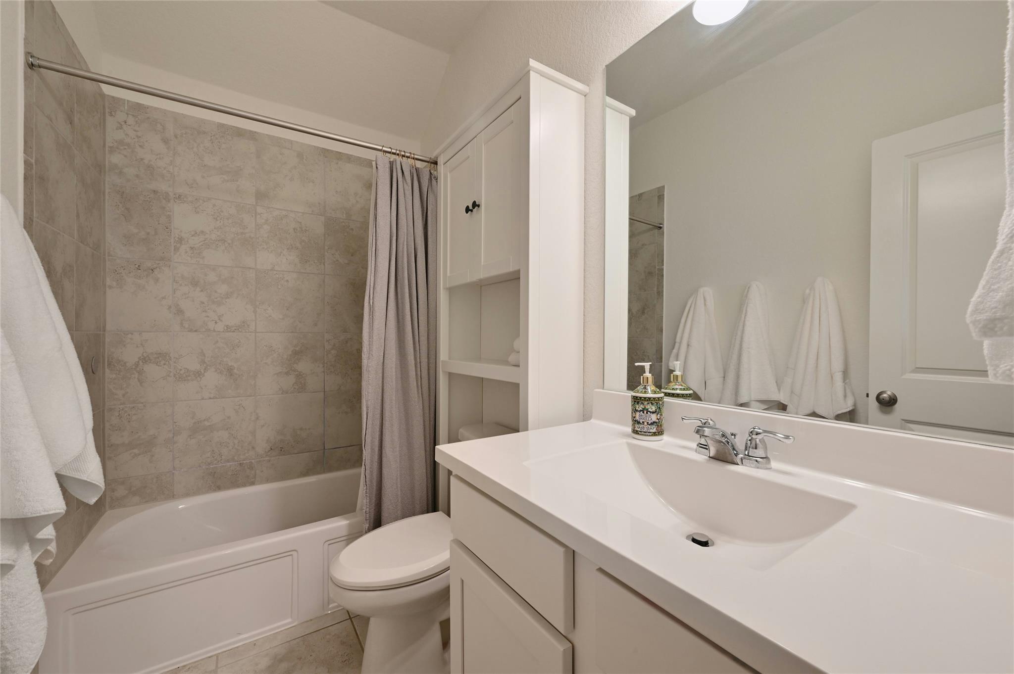 504 Allende Bnd 95 Property Photo 24