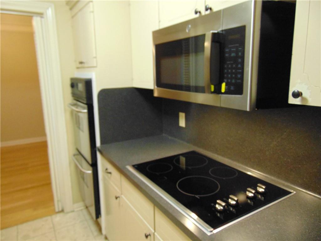 2516 Enfield Rd #101 Property Photo 8
