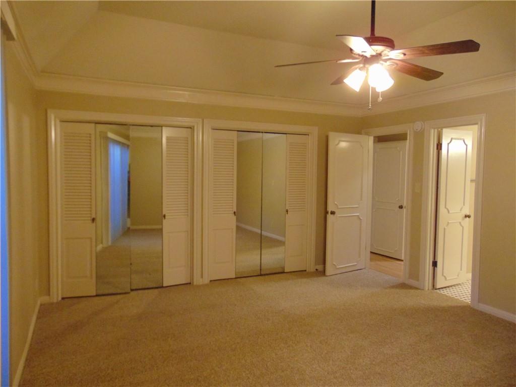 2516 Enfield Rd #101 Property Photo 11
