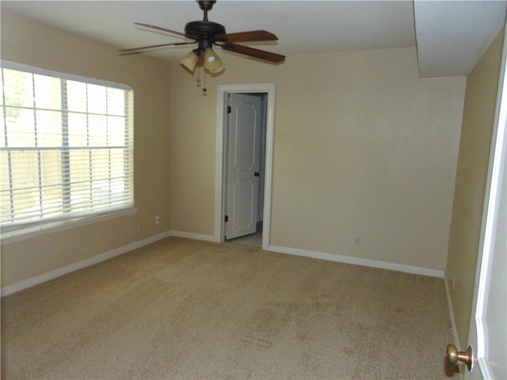 2516 Enfield Rd #101 Property Photo 15