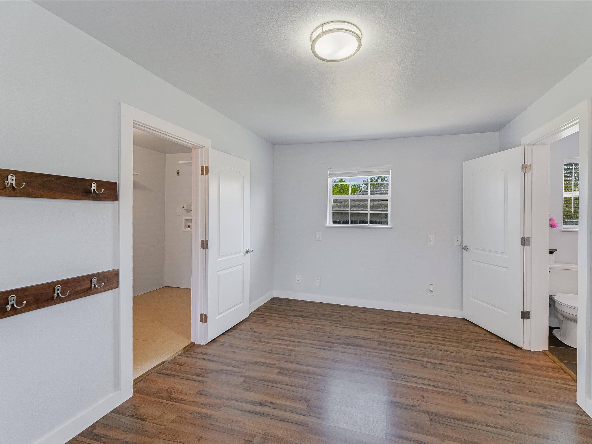 155 Travis Ln Property Photo 6