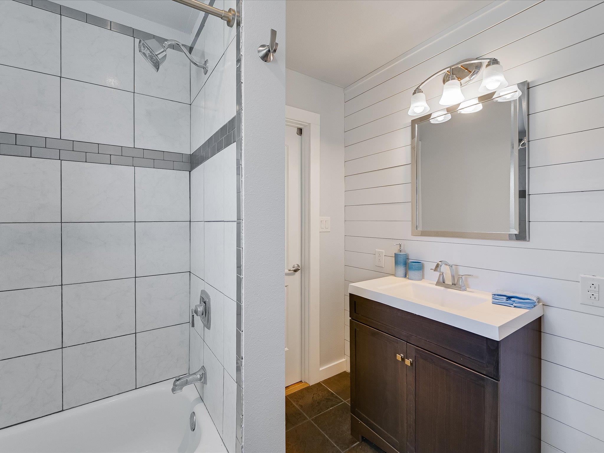 155 Travis Ln Property Photo 16