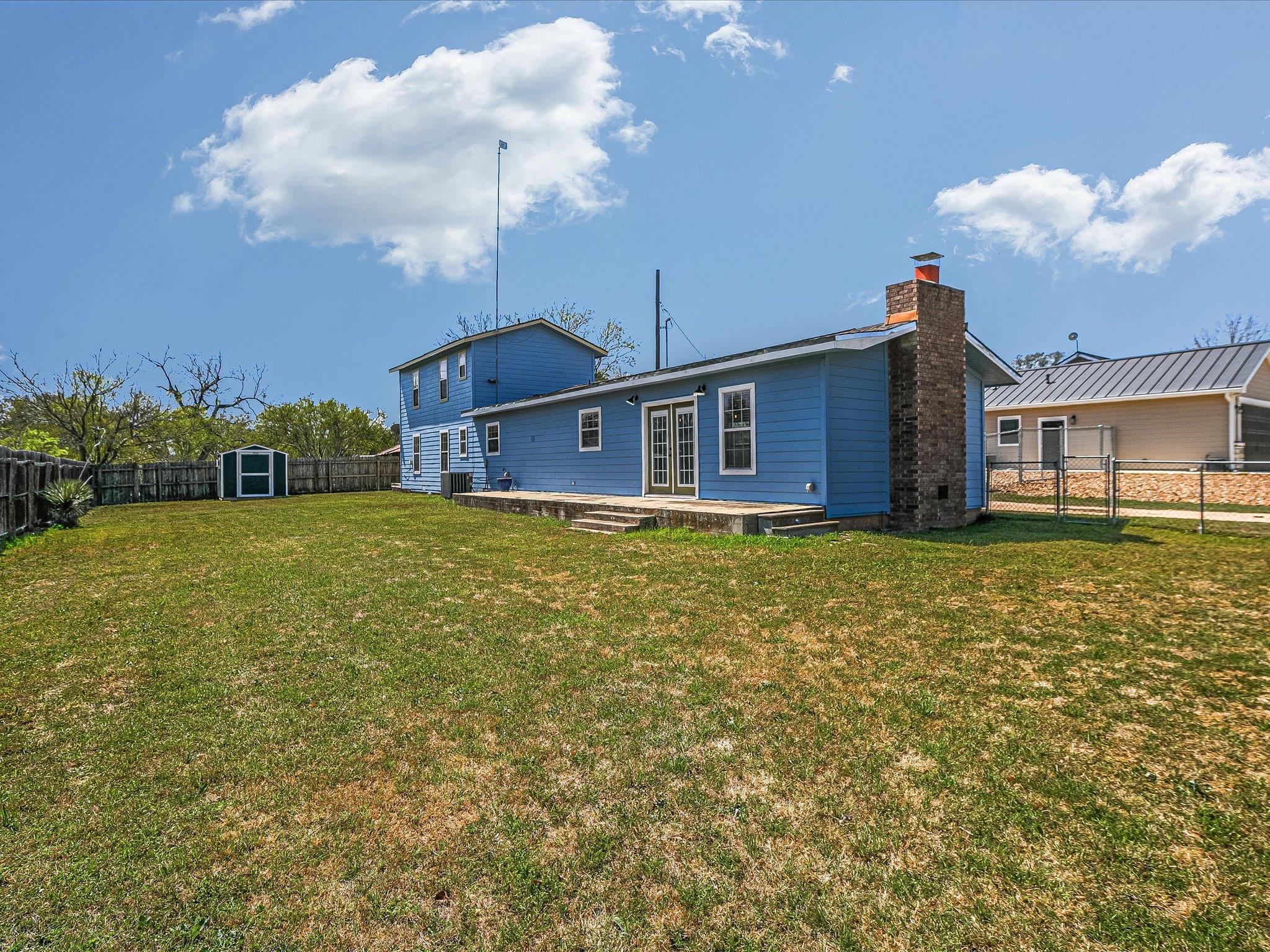 155 Travis Ln Property Photo 18