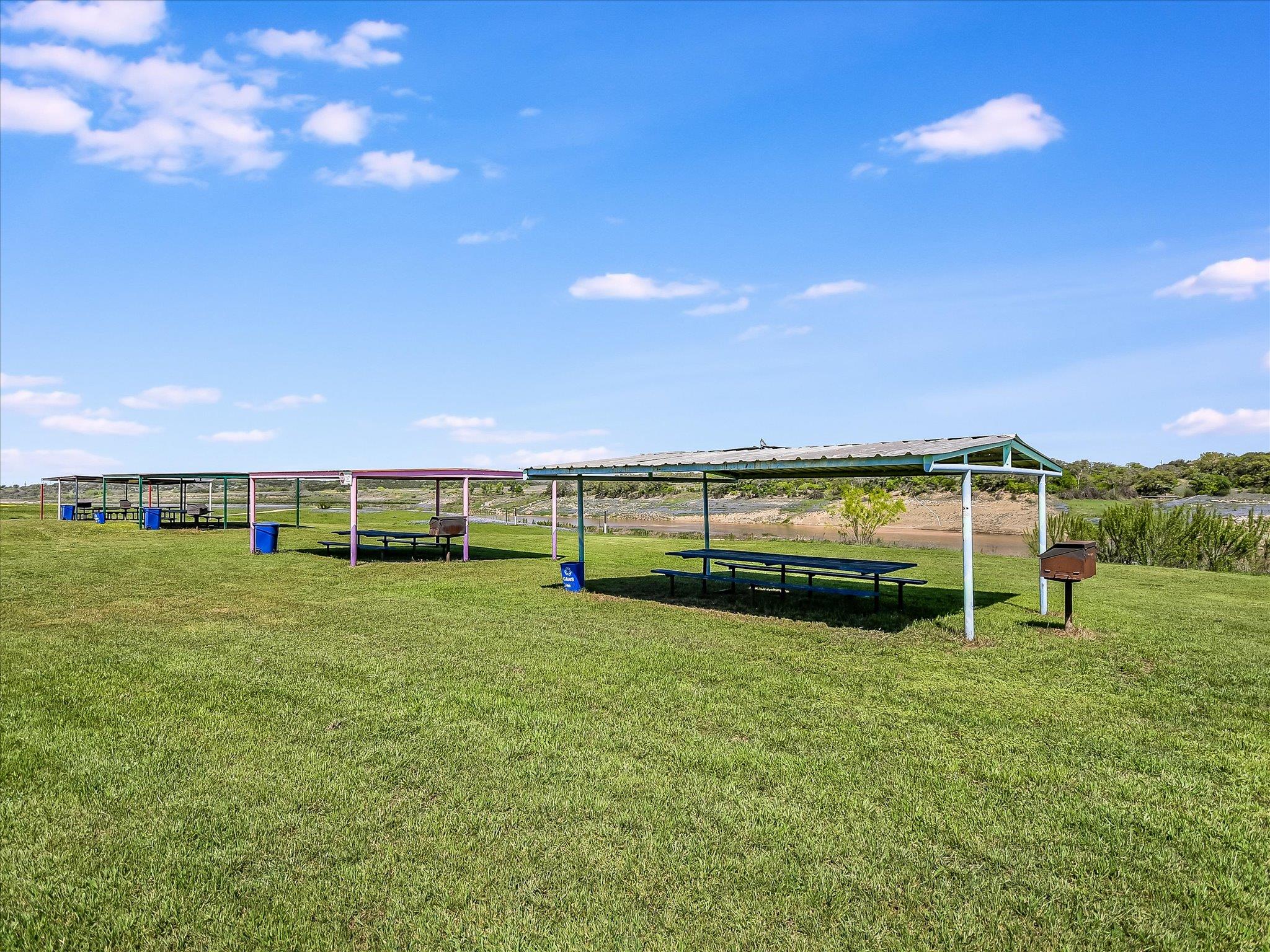 155 Travis Ln Property Photo 23