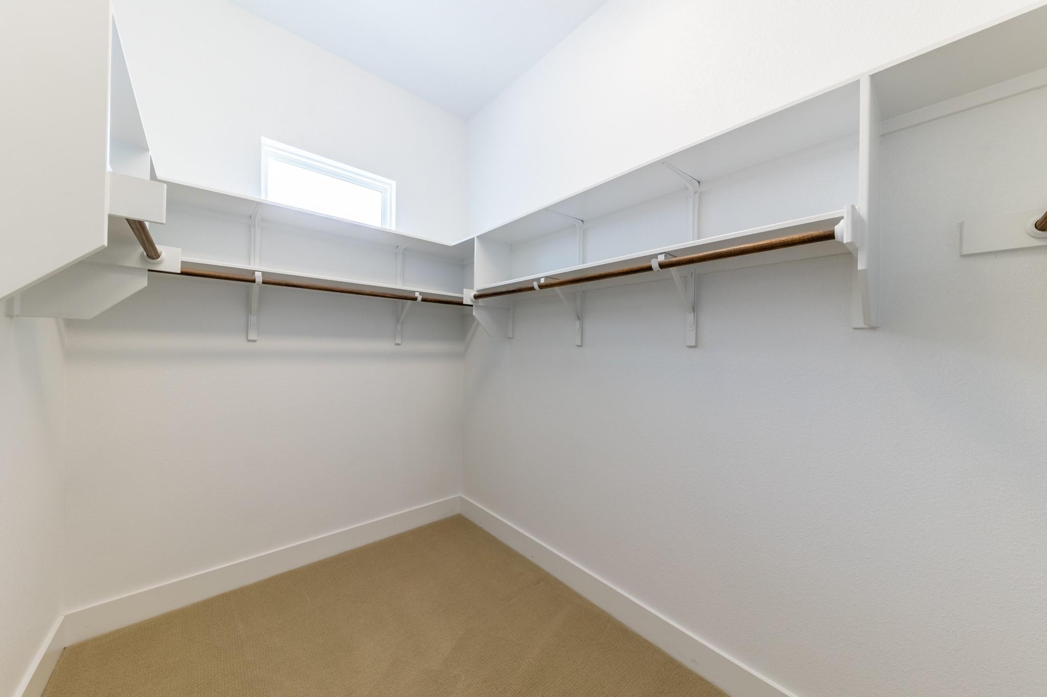 3108 E 51st St #701 Property Photo 13