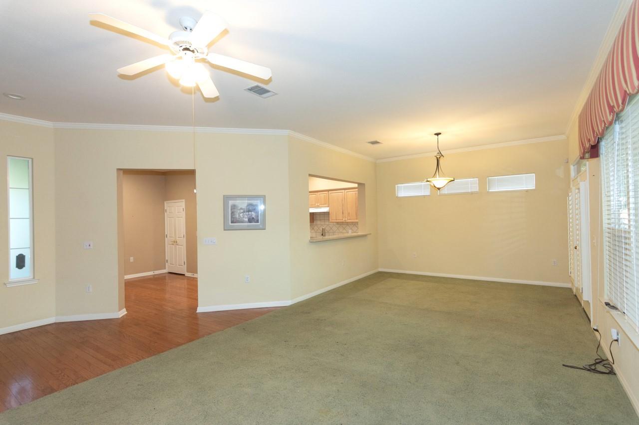 102 Harness Ln Property Photo 10