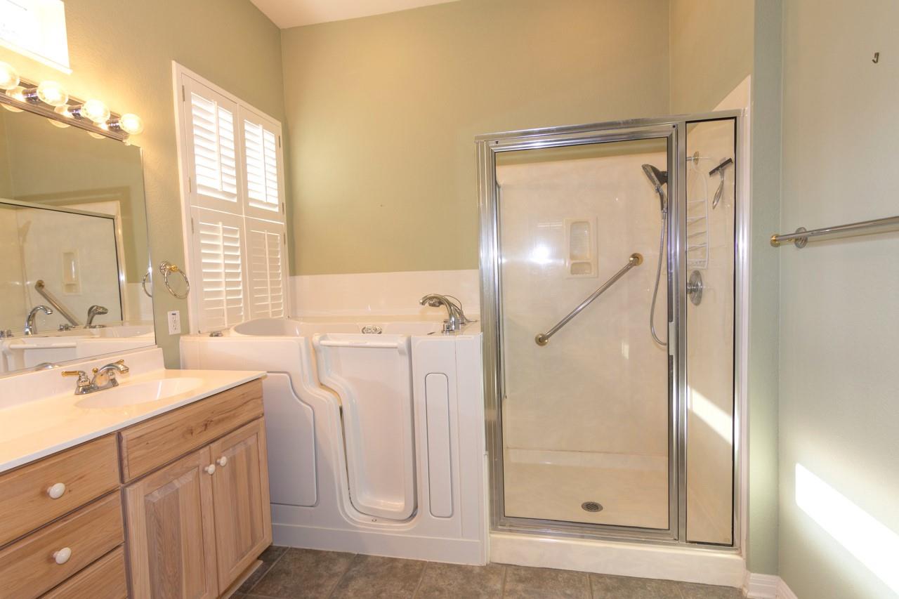 102 Harness Ln Property Photo 21