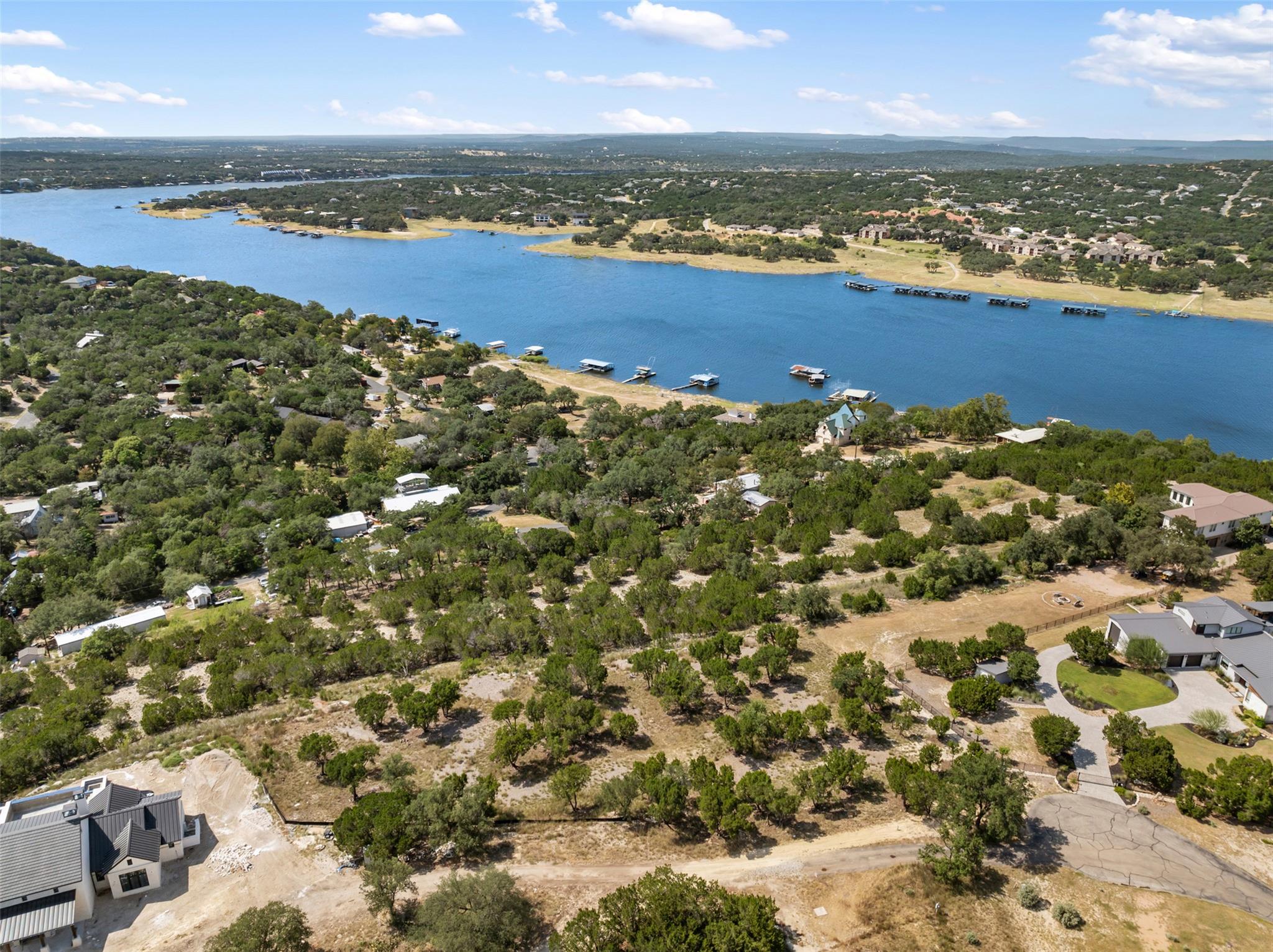 10 Thurman Bluff Dr Property Photo 6