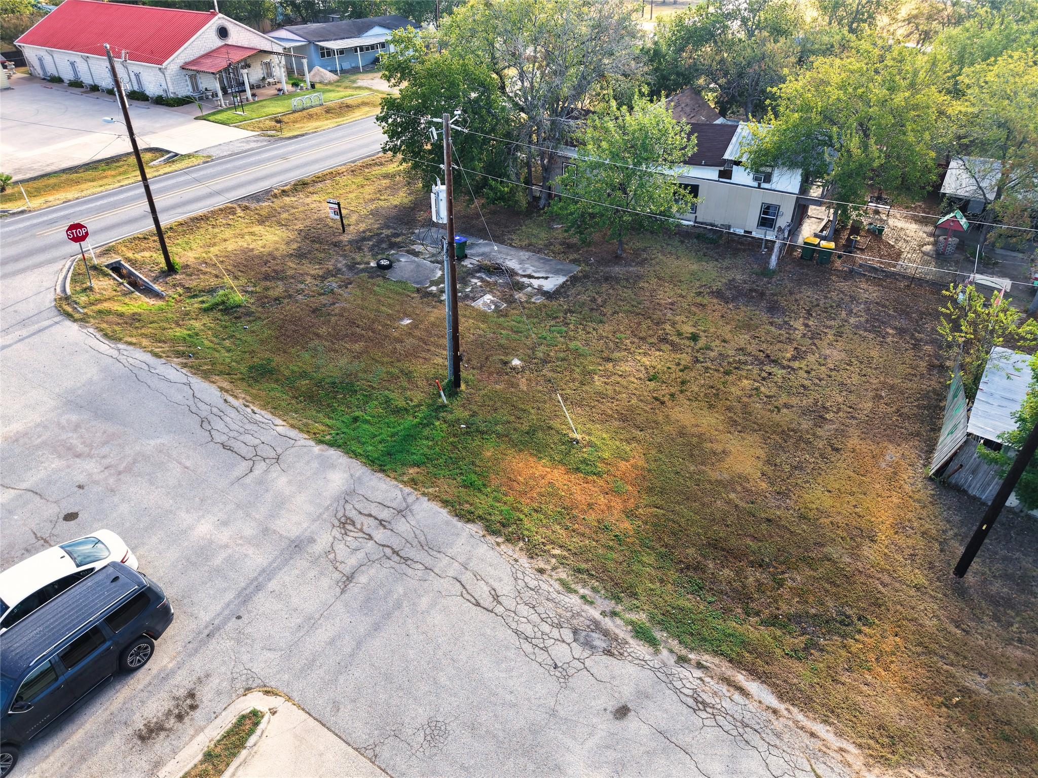 302 E Parsons St Property Photo 1