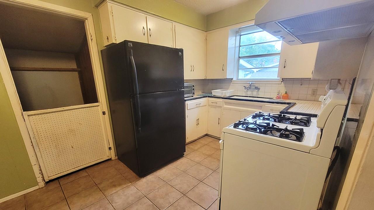 1028 Ellingson Ln Property Photo 16