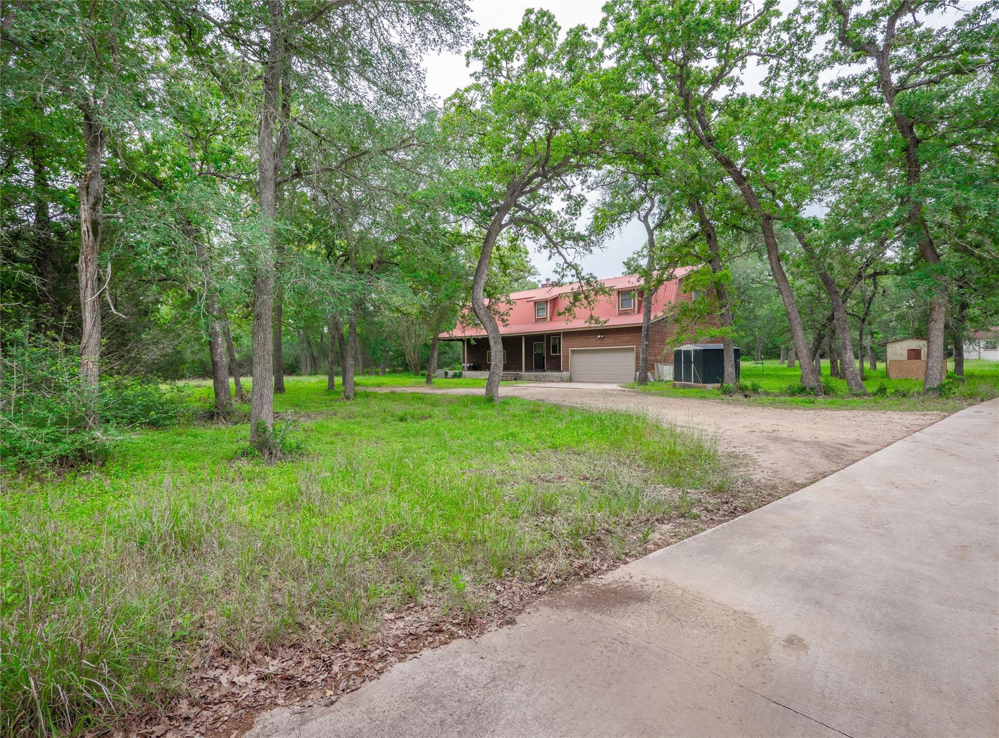 222 Indiana Rd Property Photo 3