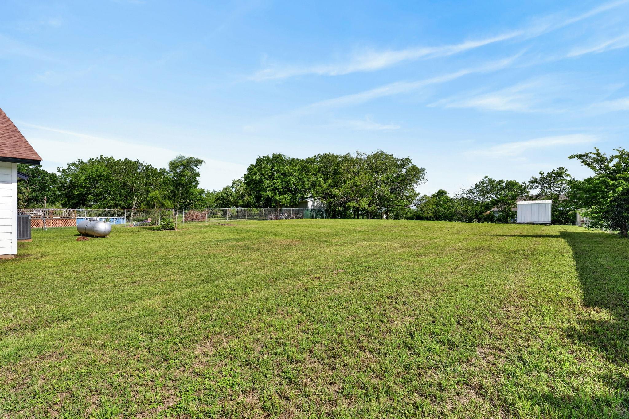12212 Mustang Dr Property Photo 22