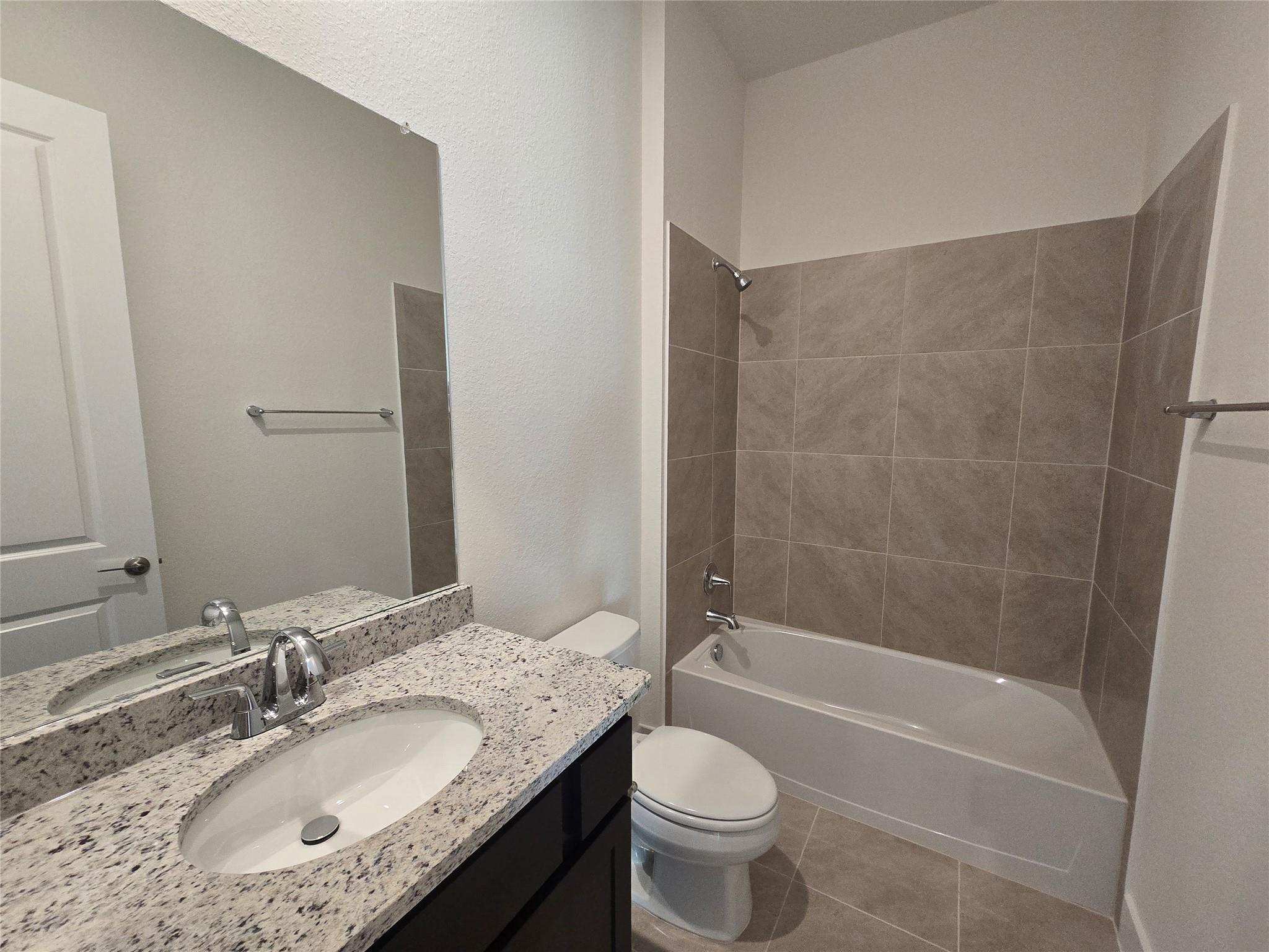 8512 Red Bottle Brush Rd Property Photo 14