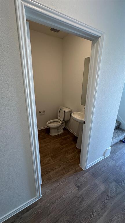 204 Inks Ln Property Photo 6