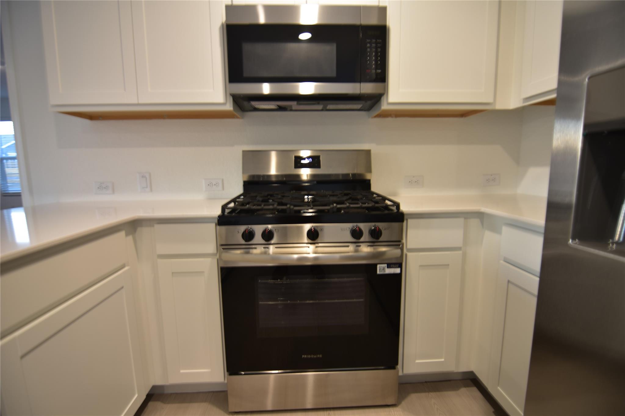 343 Keefer None Property Photo 5
