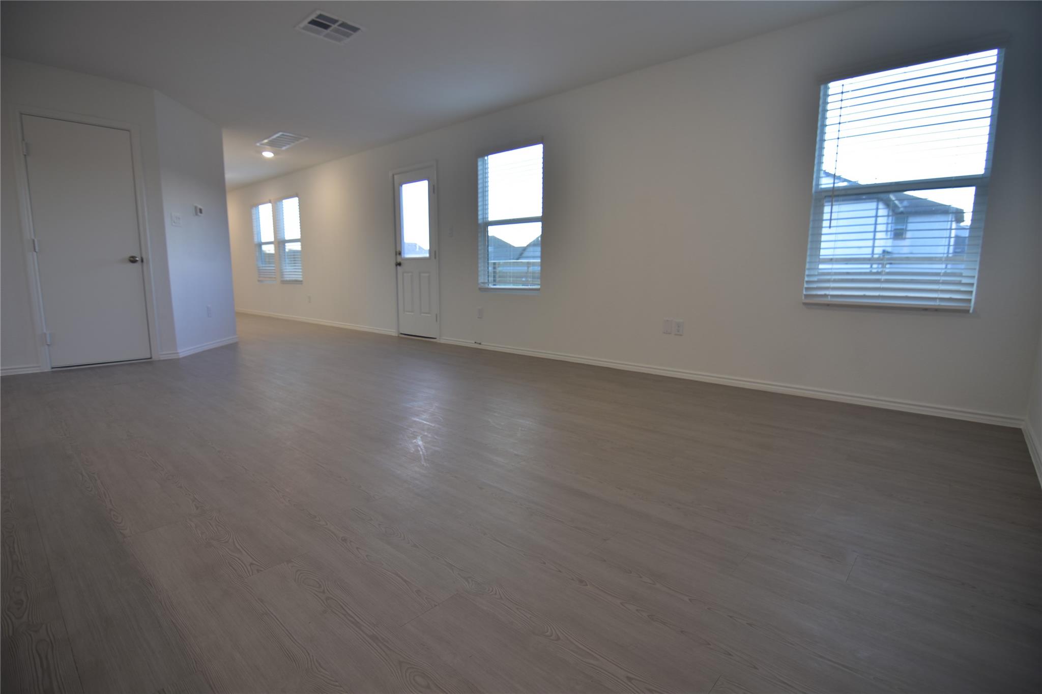 343 Keefer None Property Photo 7