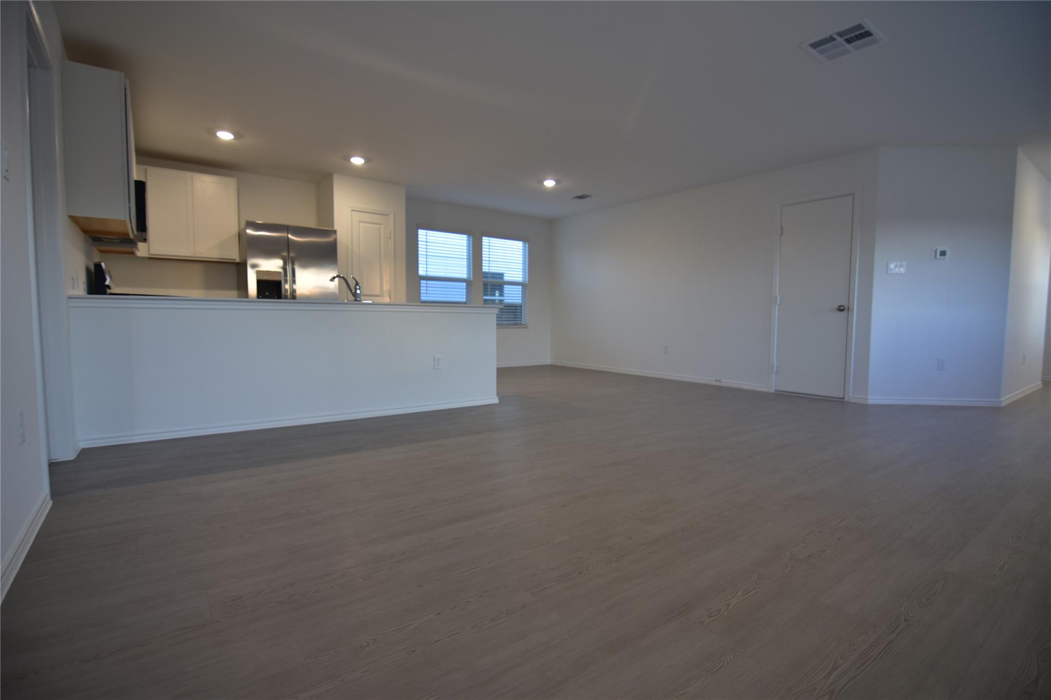 343 Keefer None Property Photo 13